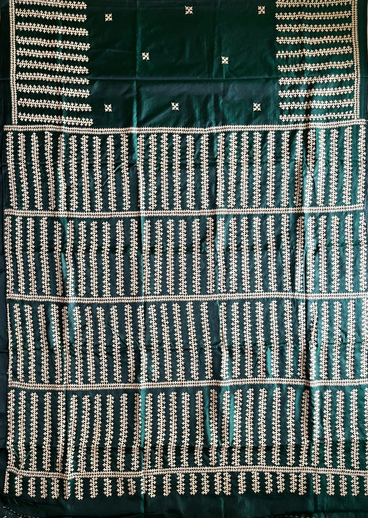 Kutch Hand Embroidered Blended Banglore Silk/Art Silk Saree