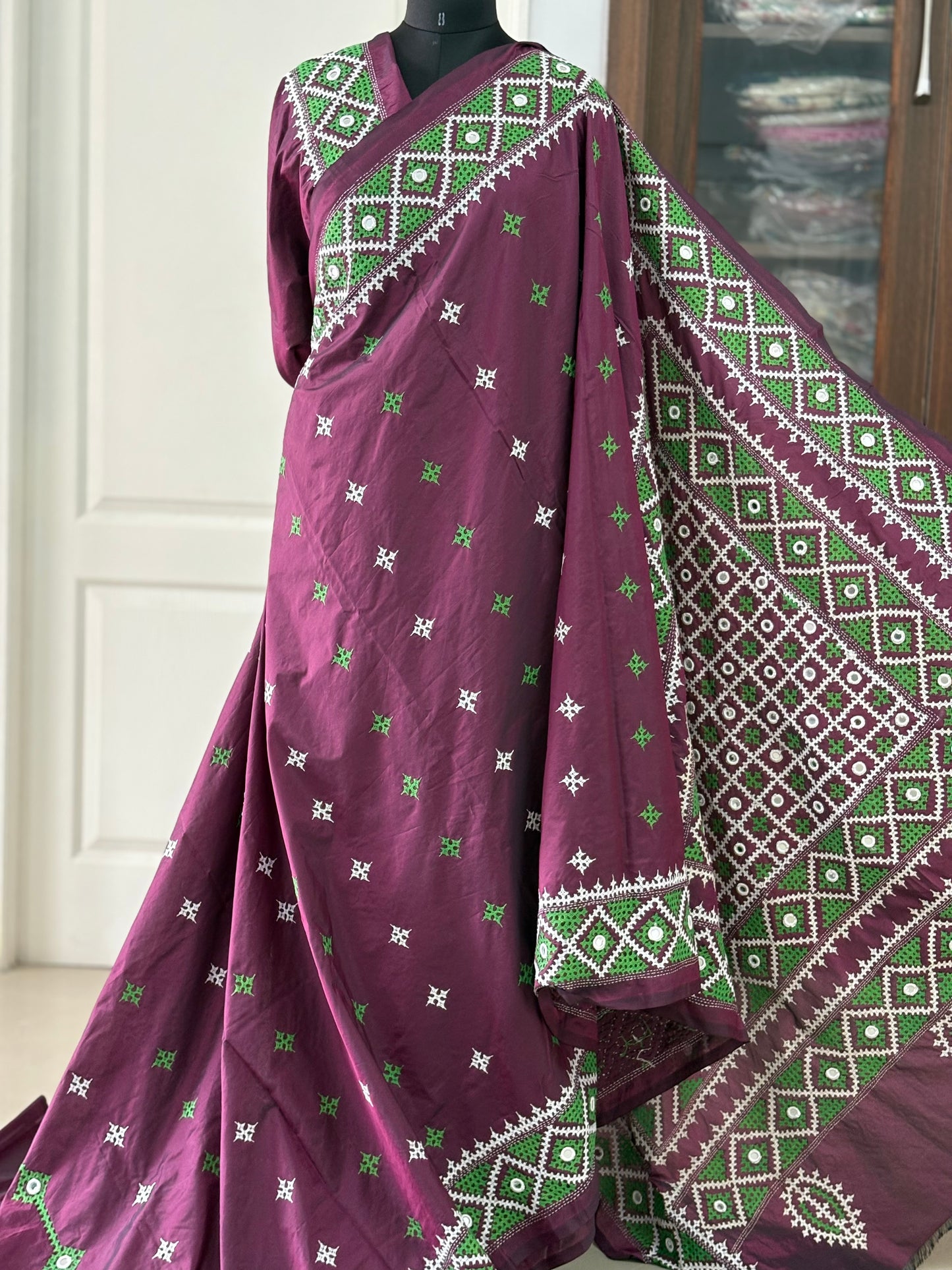 Real mirror work Gujrati Stitch/Kutch Hand Embroidered Art Silk Saree