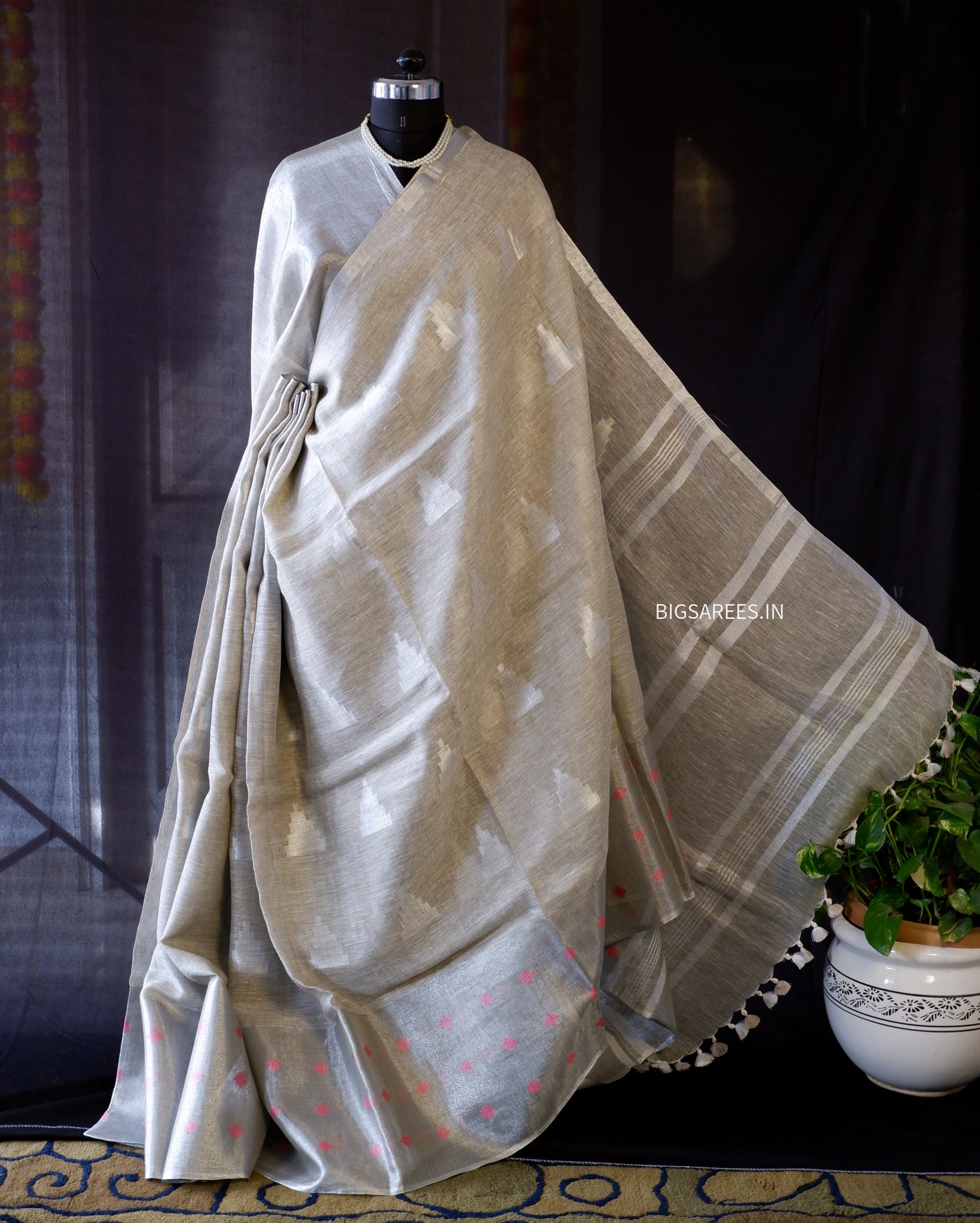 Pure Linen Saree With running Blouse