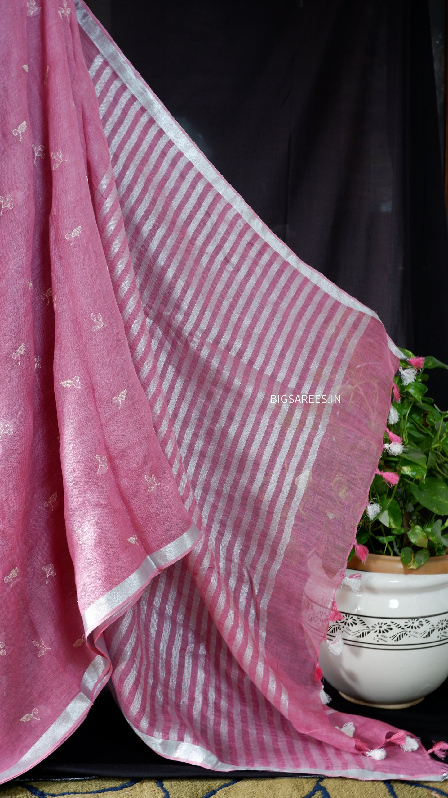 Pure Linen Saree With running Blouse