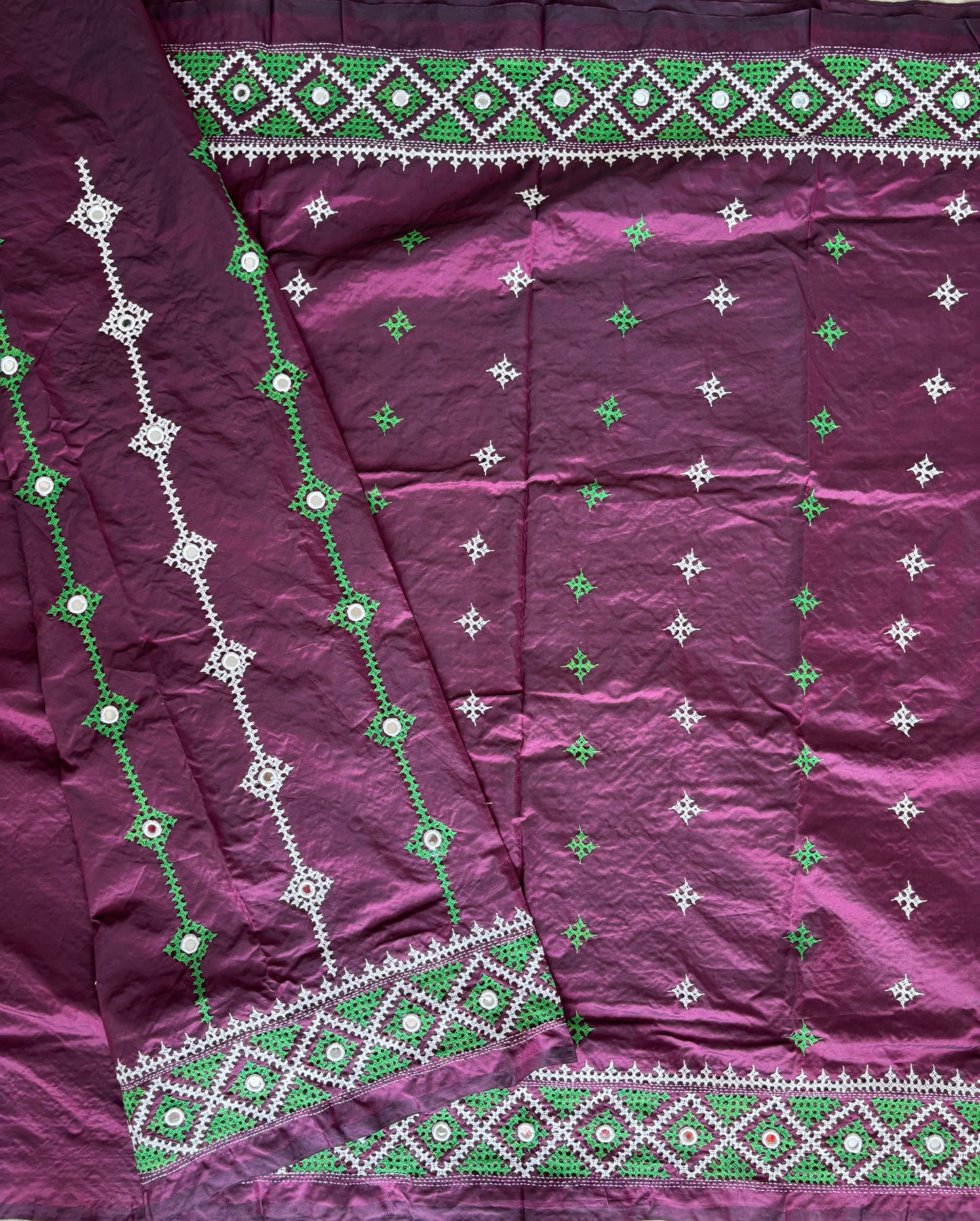Real mirror work Gujrati Stitch/Kutch Hand Embroidered Art Silk Saree