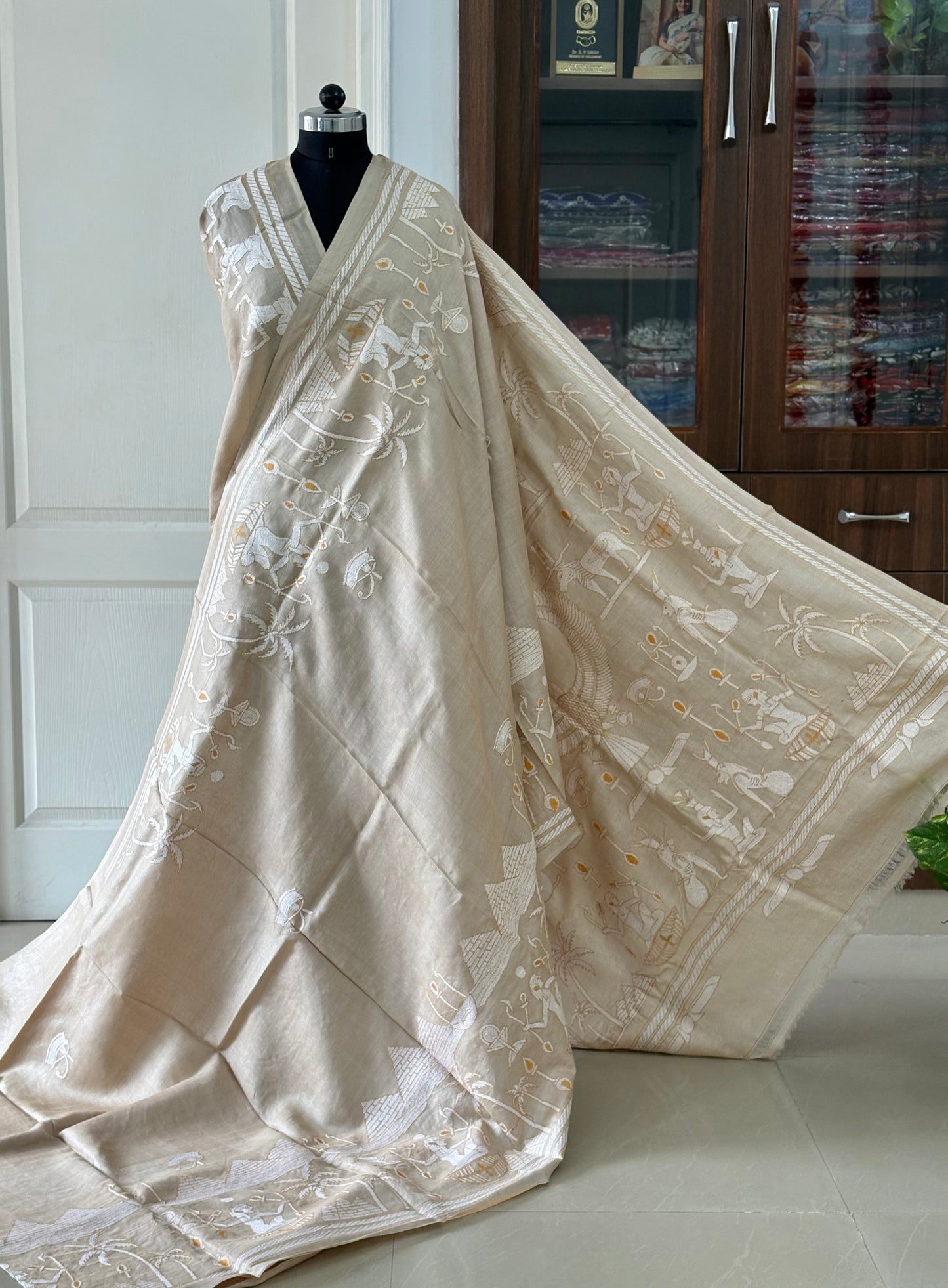 Kantha Hand Embroidery Pure Tussar Silk Saree – light beige
