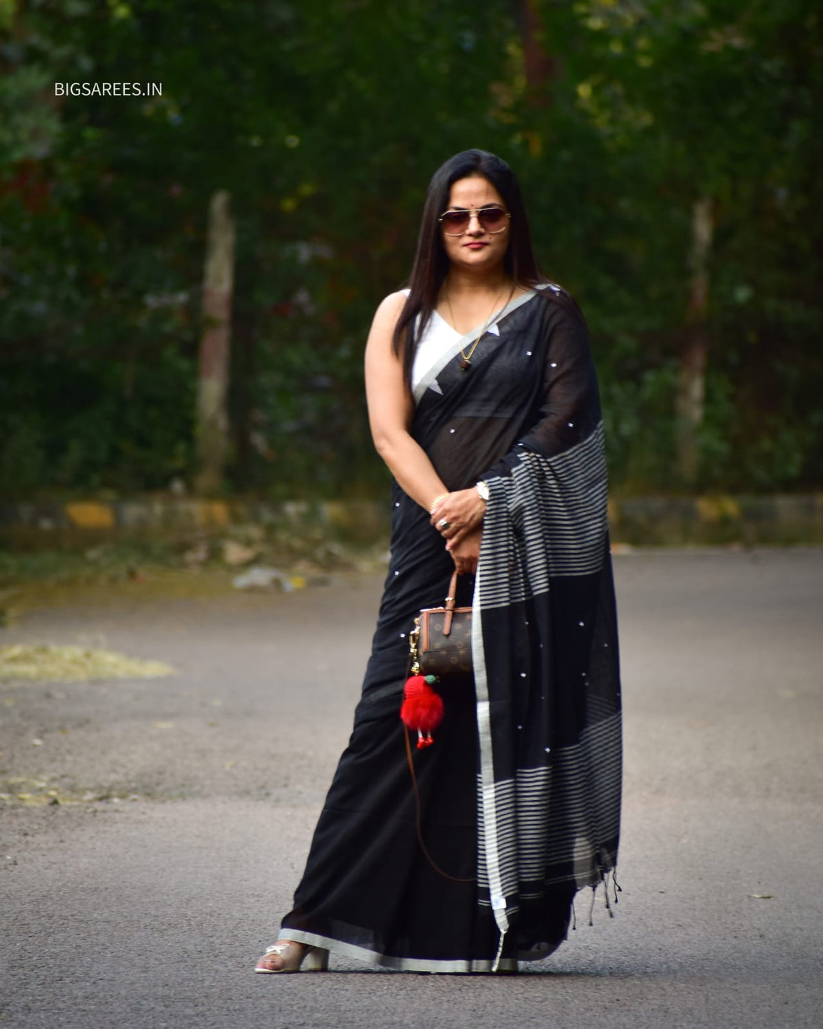 Hand woven Pure Cotton Saree (Handloom Marked) - Black
