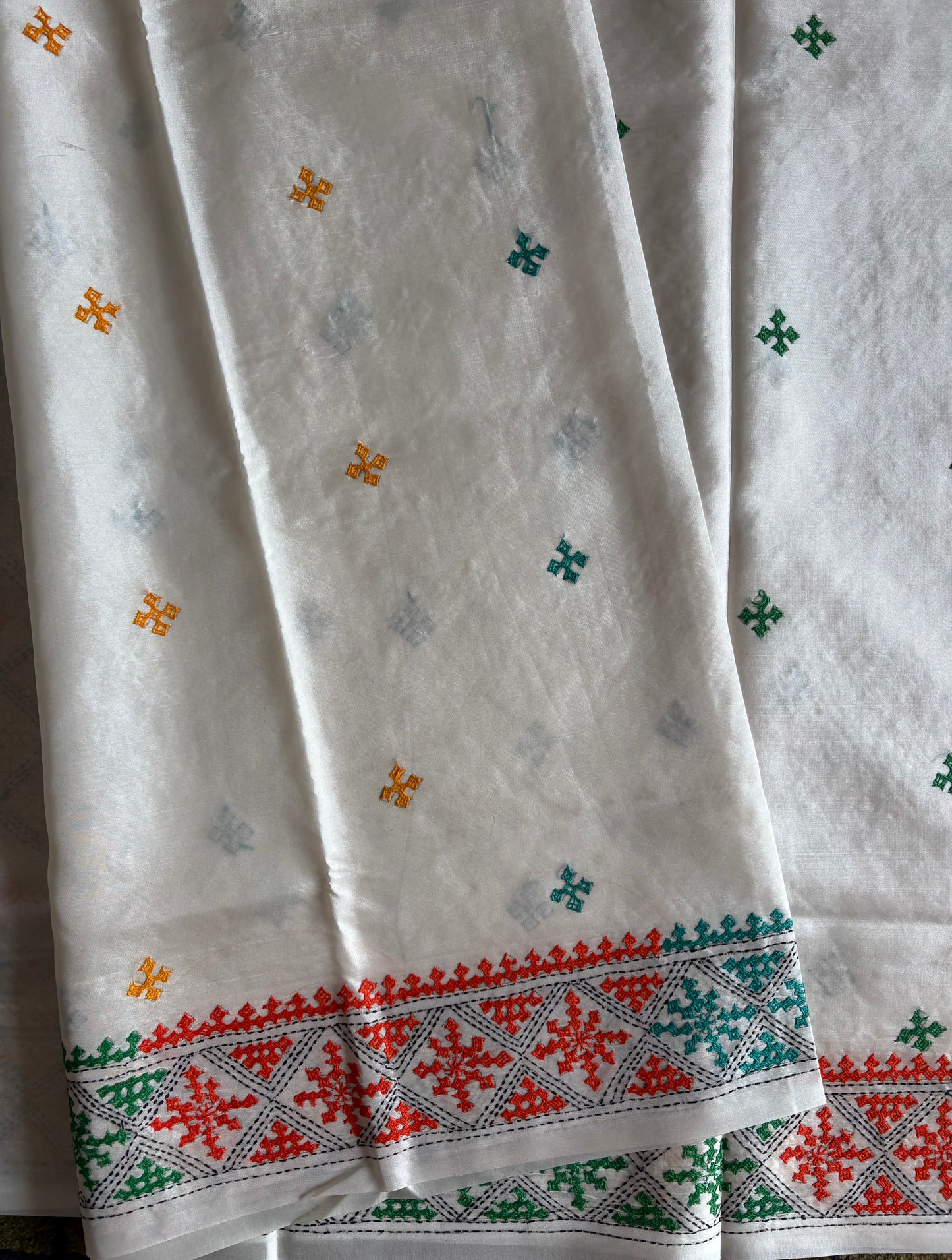 Gujrati Stitch/Kutch Hand Embroidered Art Silk Saree