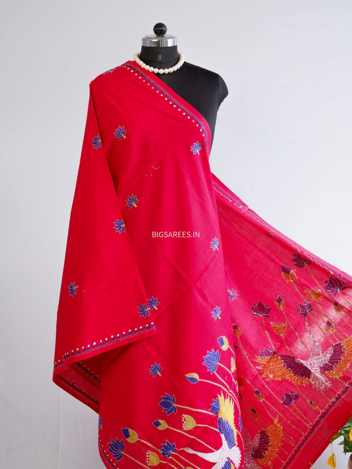 Hand-Embroidered Kantha Stitch Dupatta | Khadi Cotton | Red