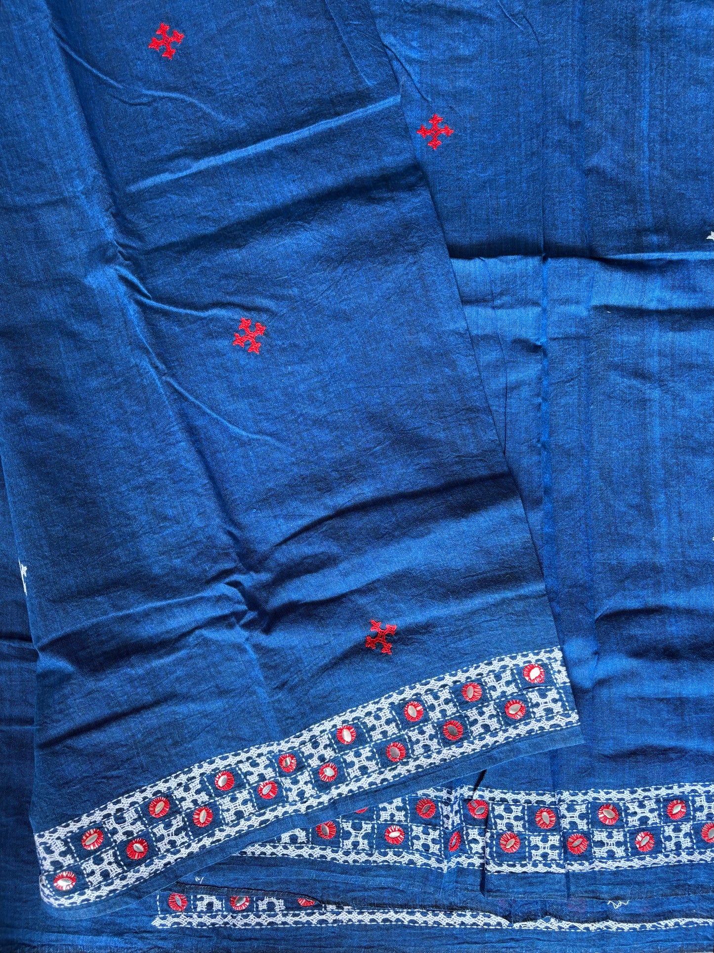 Gujrati Stitch/Kutch Hand Embroidered pure Cotton Saree