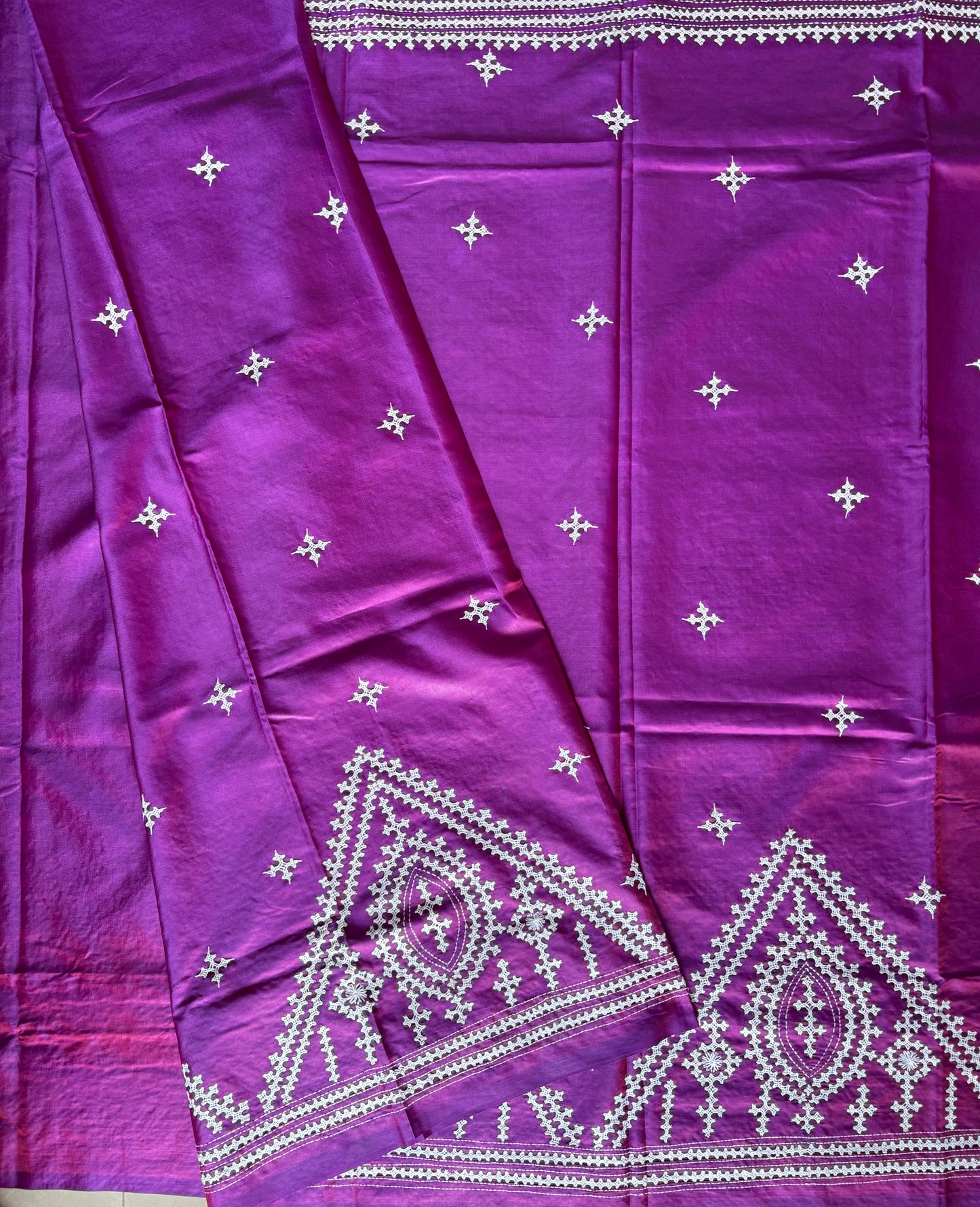 Gujrati Stitch/Kutch Hand Embroidered Art Silk Saree