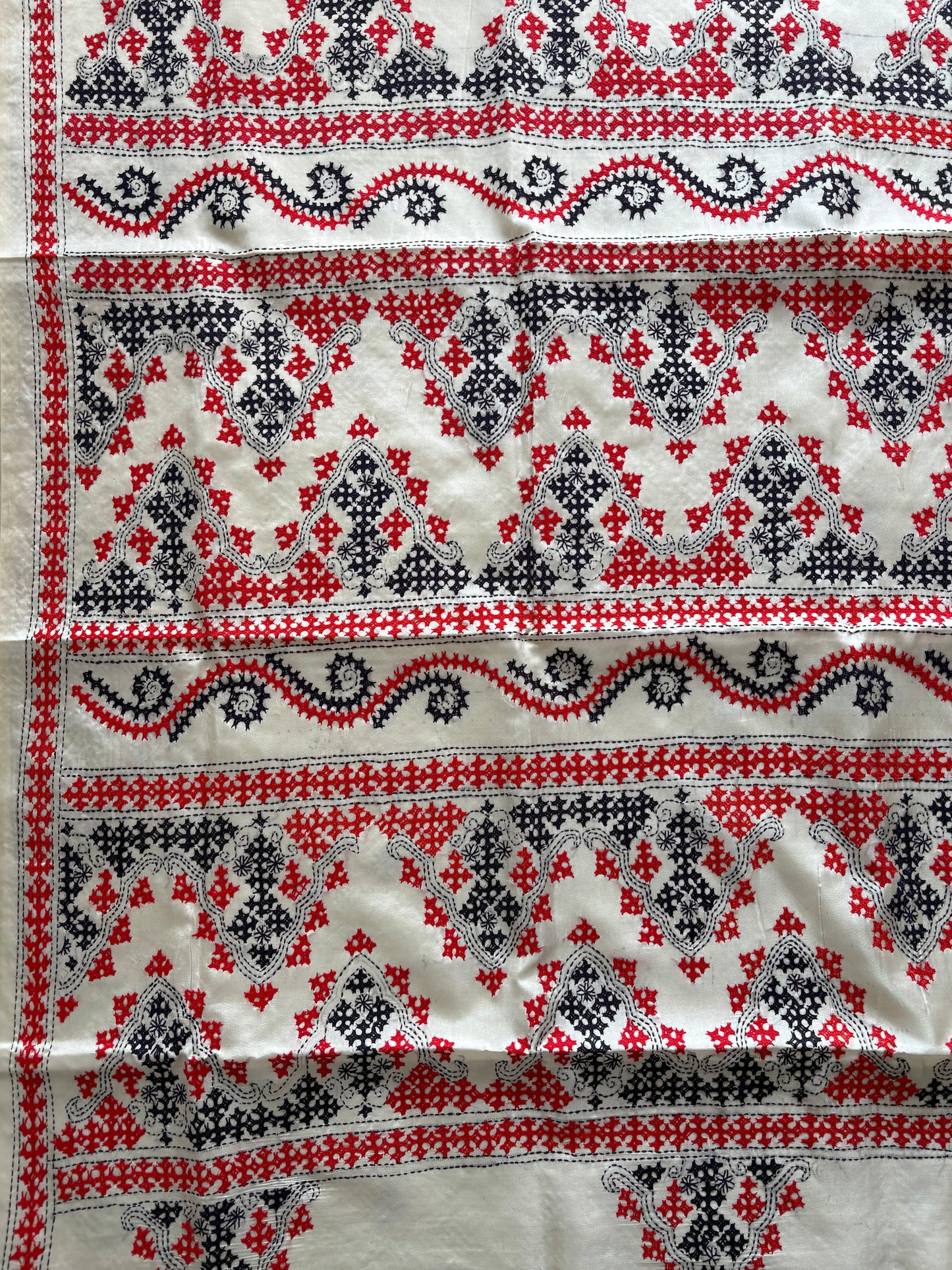 Gujrati Stitch/Kutch Hand Embroidered Art Silk Saree