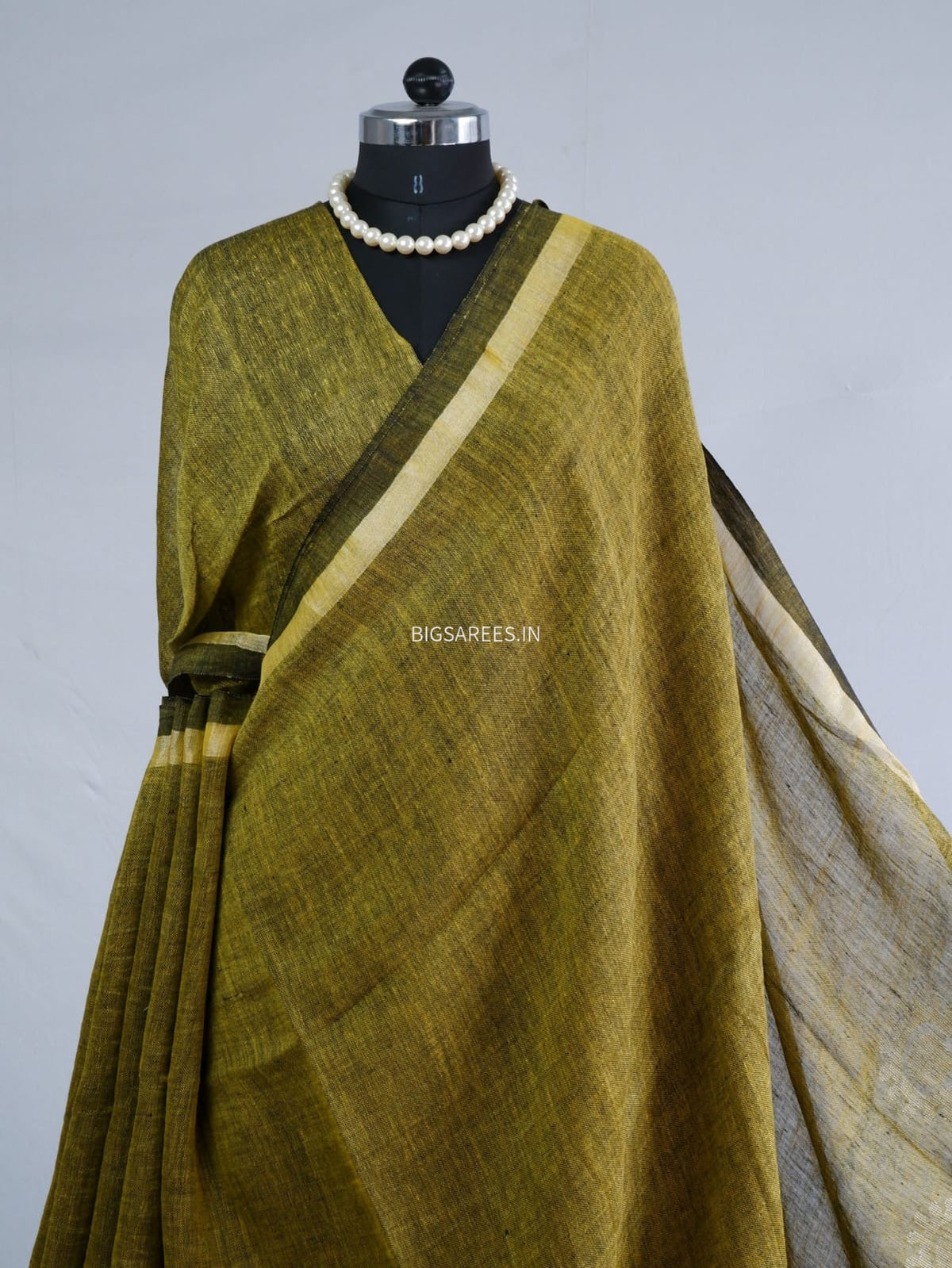 Pure Jayshree Linen Saree | Jamdani pattern | Mehandi Green