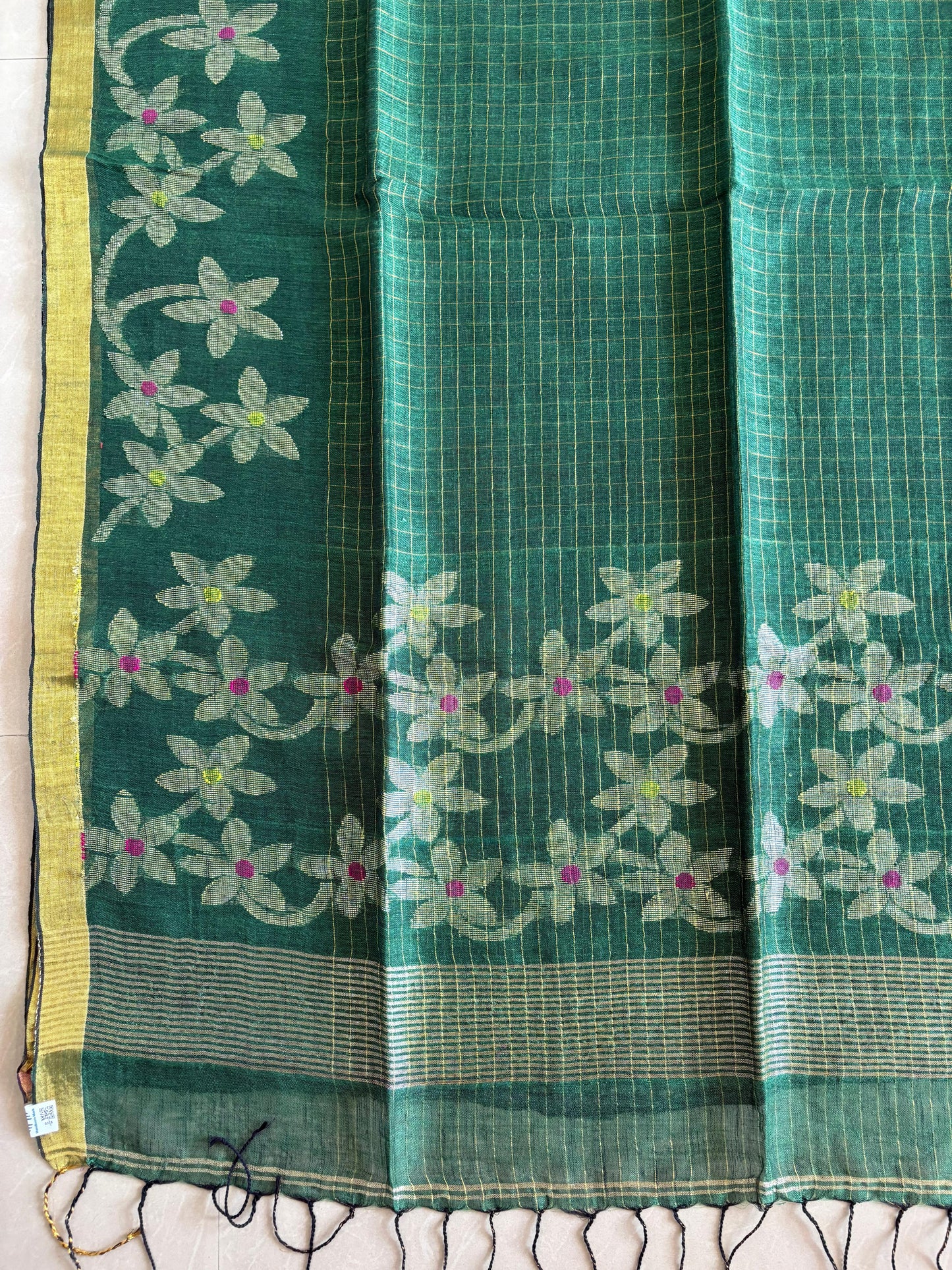 Handloom woven pure Linen By Linen Lata Saree – Green (Handloom Marked)