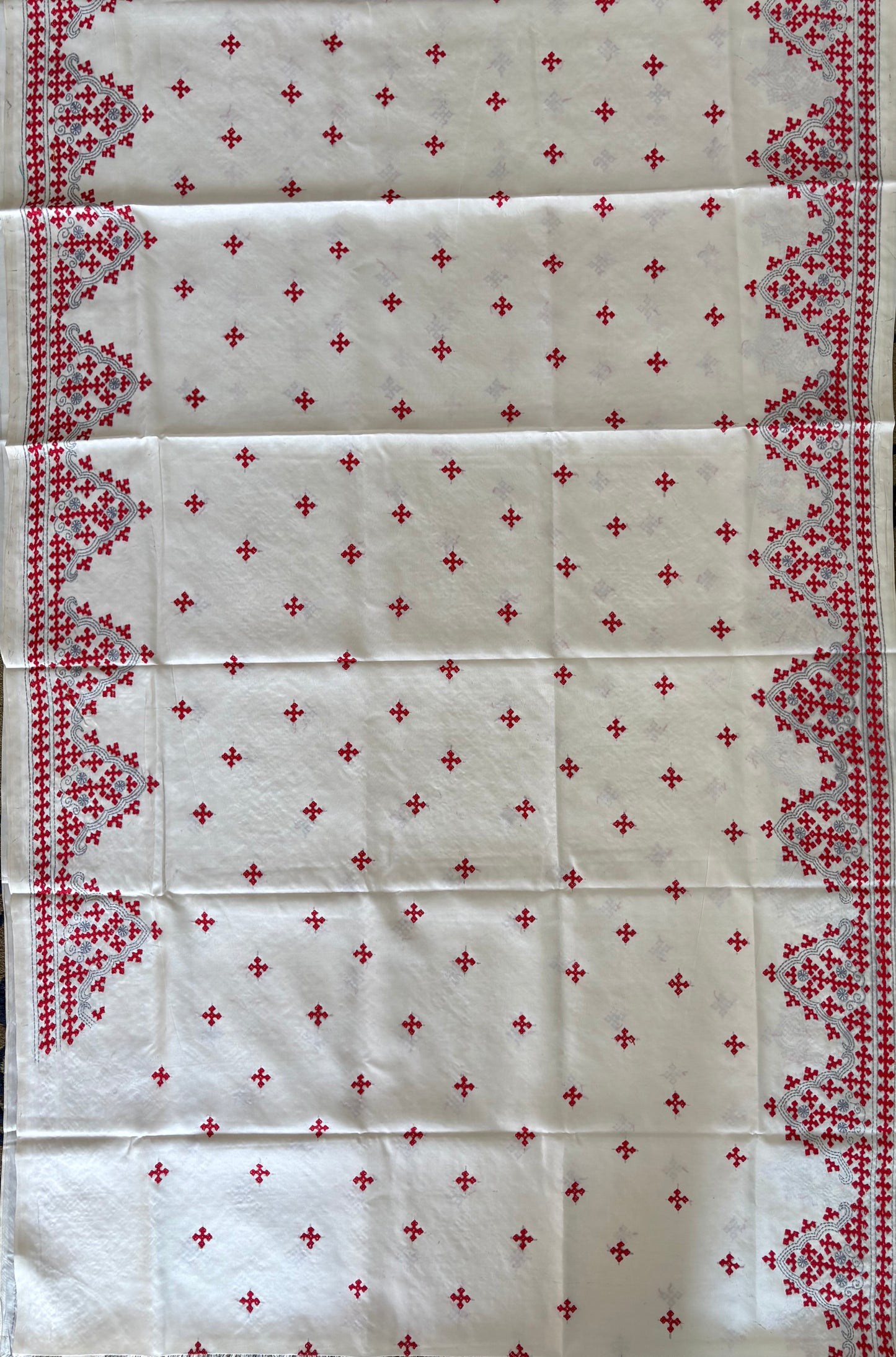 Gujrati Stitch/Kutch Hand Embroidered Art Silk Saree