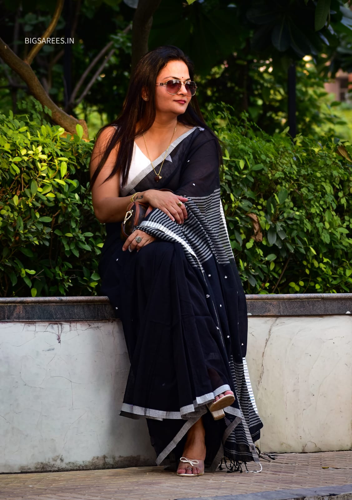 Hand woven Pure Cotton Saree (Handloom Marked) - Black