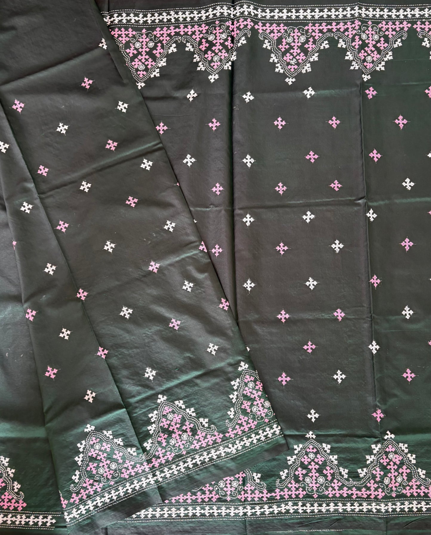 Gujrati Stitch/Kutch Hand Embroidered Art Silk Saree
