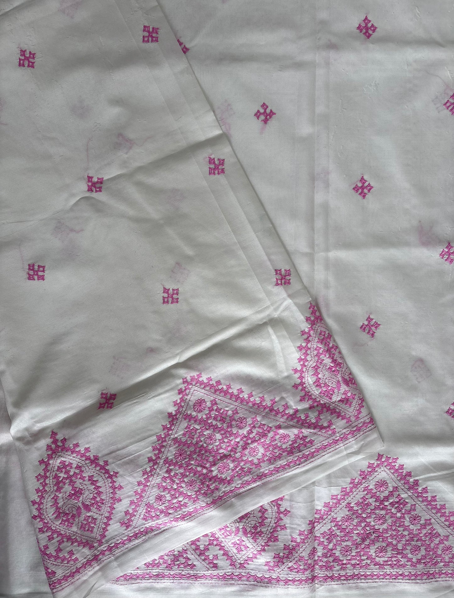 Gujrati Stitch/Kutch Hand Embroidered Art Silk Saree