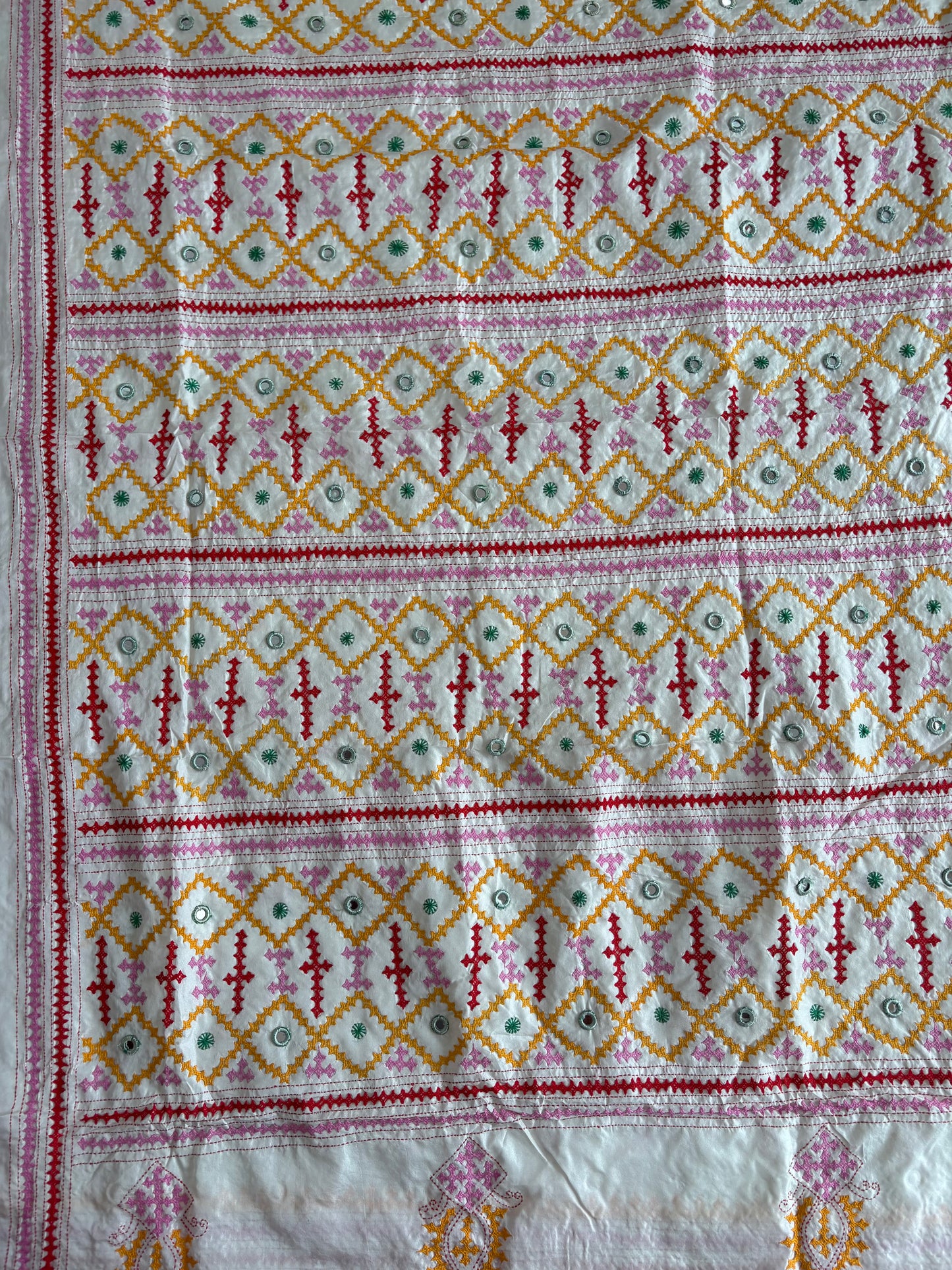 Heavy real mirror work Gujrati Stitch/Kutchi Bharat/Sindhi Hand Embroidered Art Silk Saree with blouse - white
