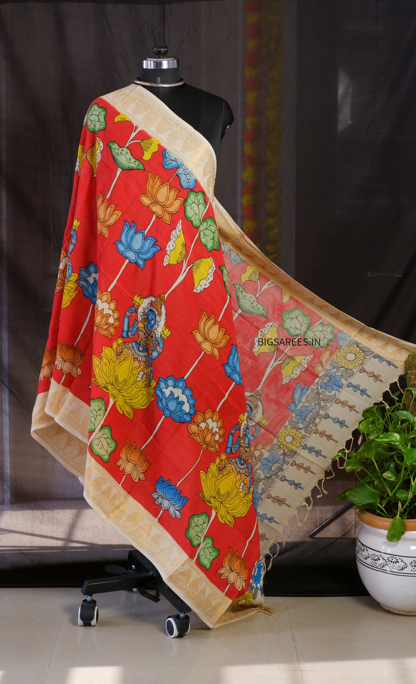 Pen Kalamkari hand painted Banglore Silk Dupatta