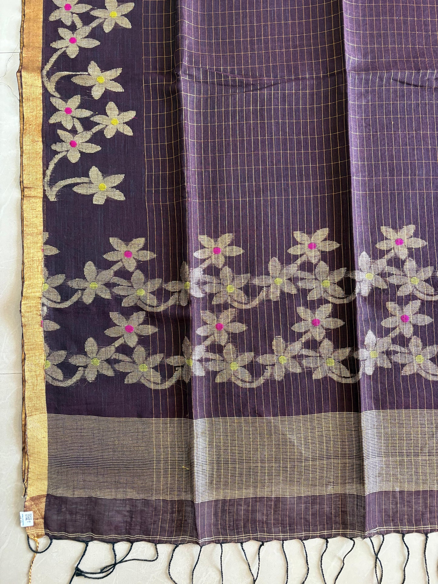 Handloom woven pure Linen By Linen Lata Saree – Coca Cola (Handloom Marked)