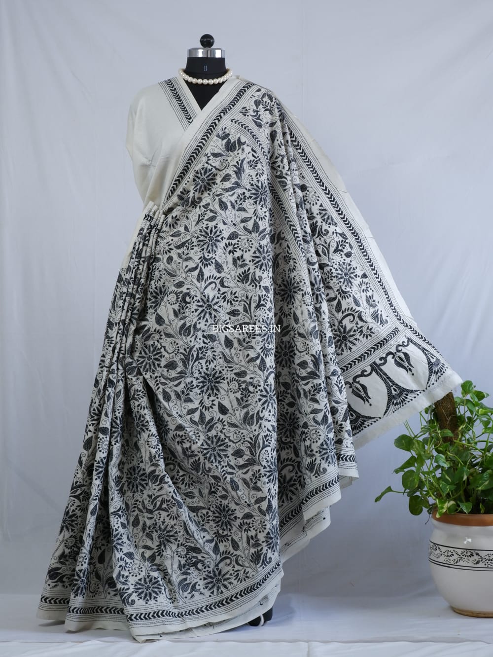 Kantha Stitch Hand Embroidered Saree | Mix Tussar Silk | Off white