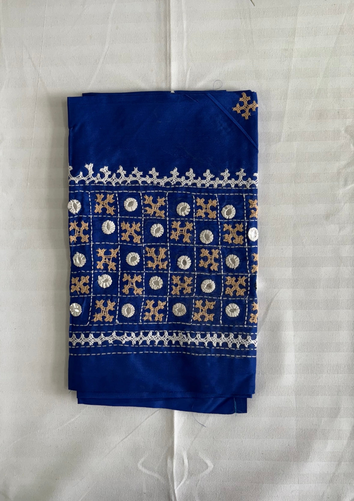 Blue Gujrati work blouse pieces in art silk 1 mtr
