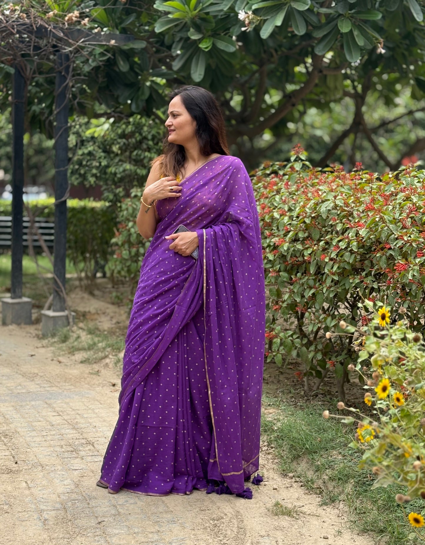 Mul Cotton polka dots Saree - Purple