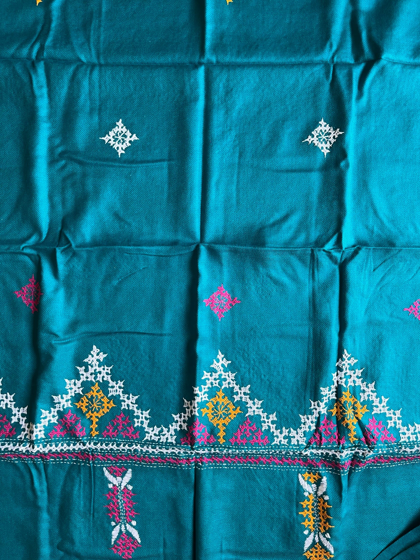 Gujrati Stitch Hand Embroidered Woollen Warm Shawl (Rama Green)