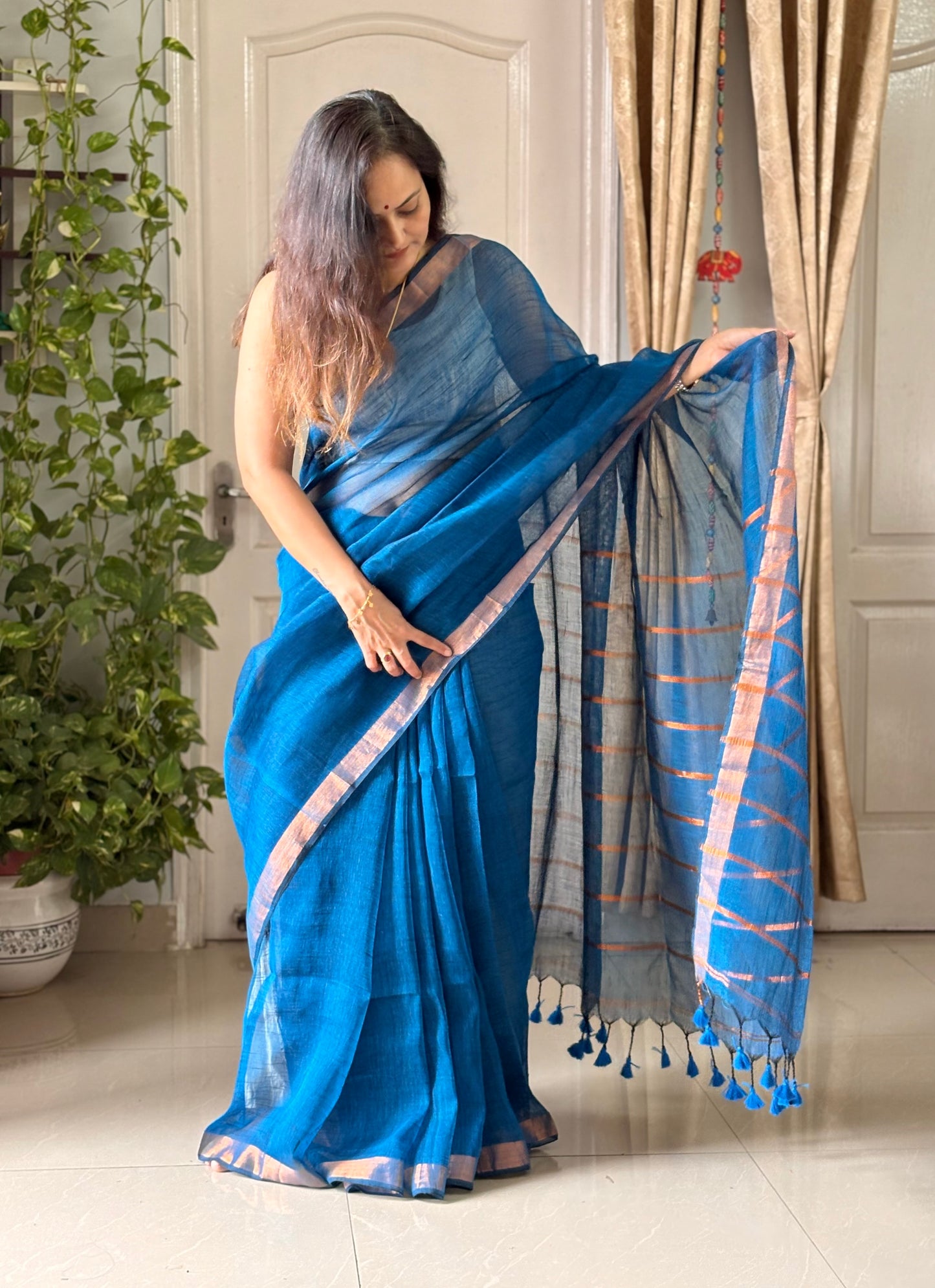 Blue Linen By Linen Saree With Blouse