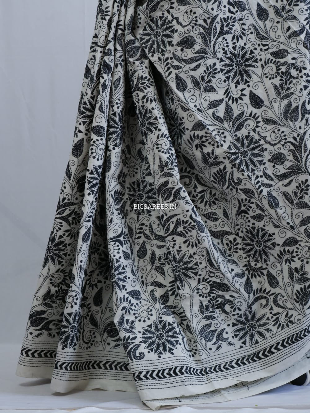 Kantha Stitch Hand Embroidered Saree | Mix Tussar Silk | Off white