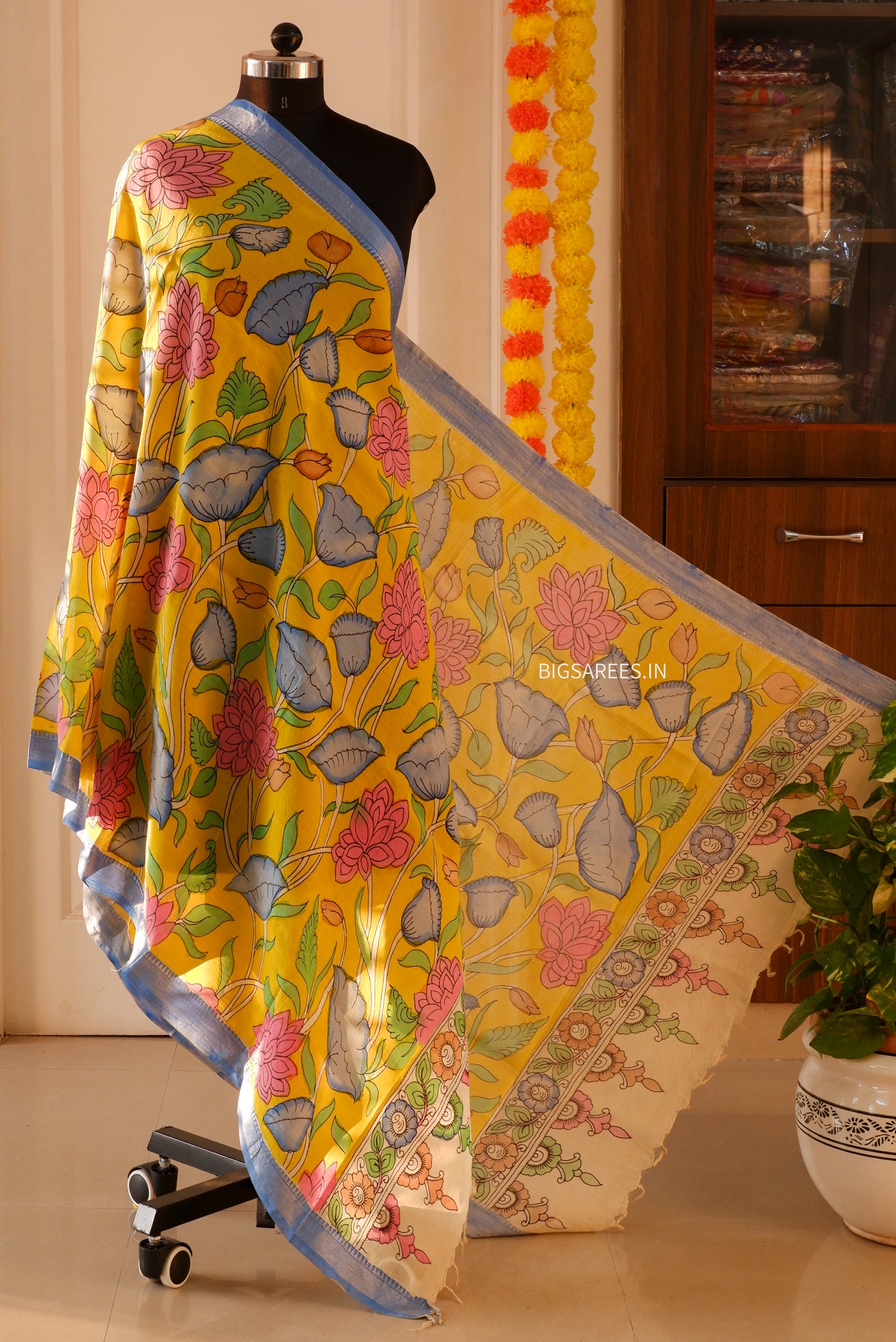 Pen Kalamkari Hand Painted Bangalore Silk Dupatta/Yellow/36"