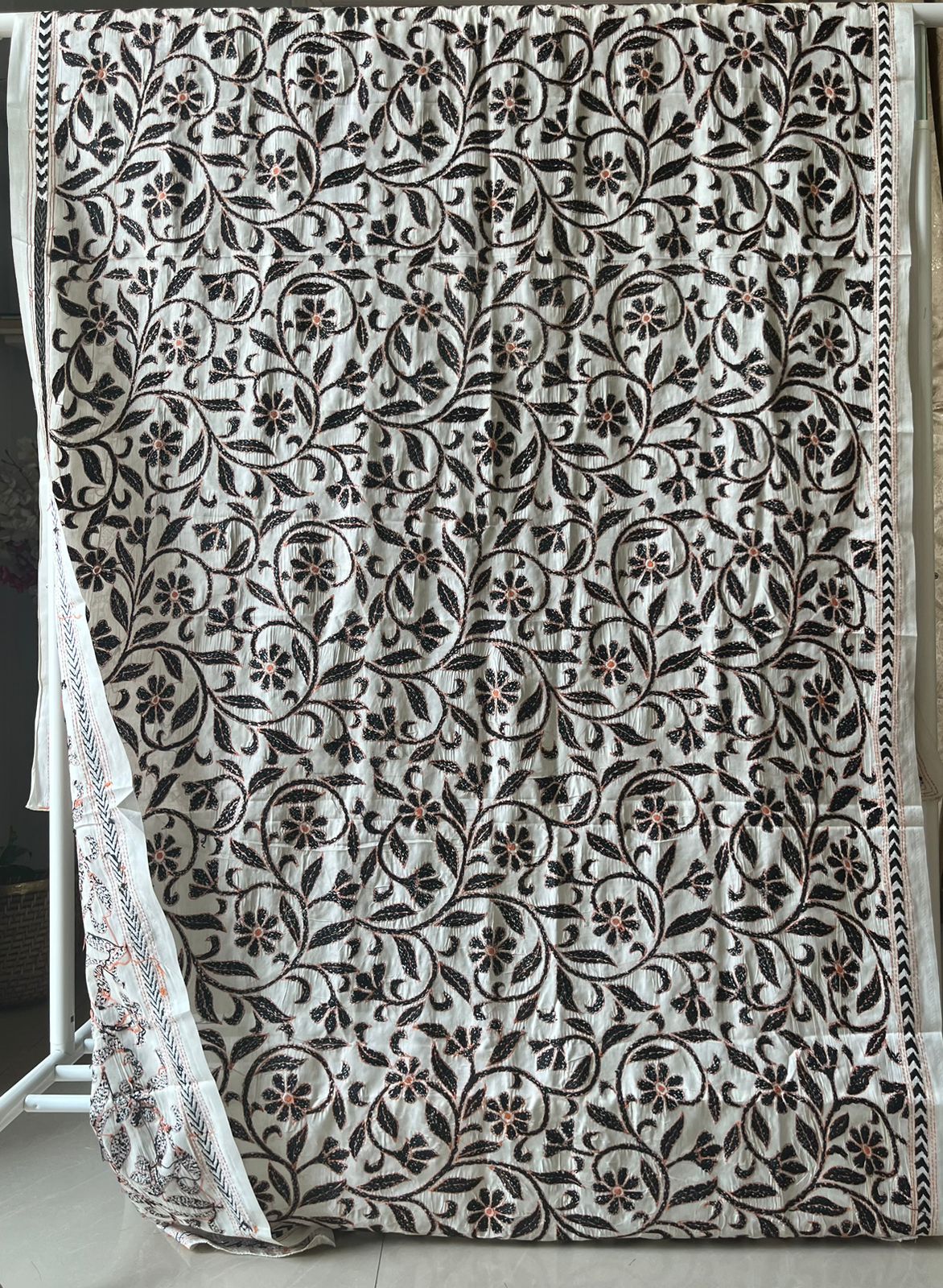 Off White Kantha Stitch Hand Embroidary Full Work Blended Banglore Silk Dupatta 44″