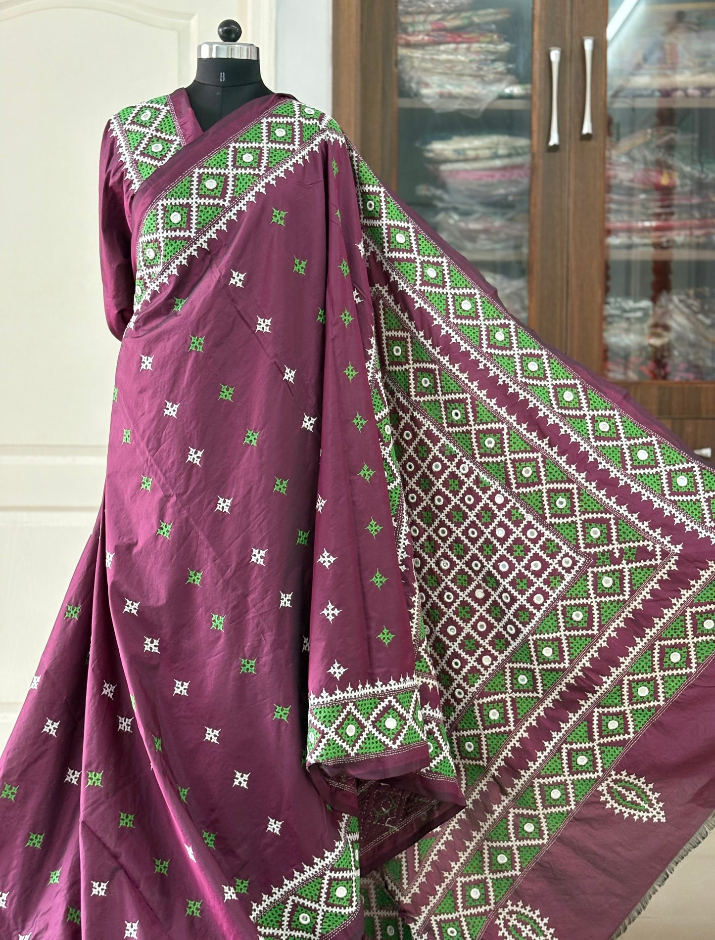 Real mirror work Gujrati Stitch/Kutch Hand Embroidered Art Silk Saree