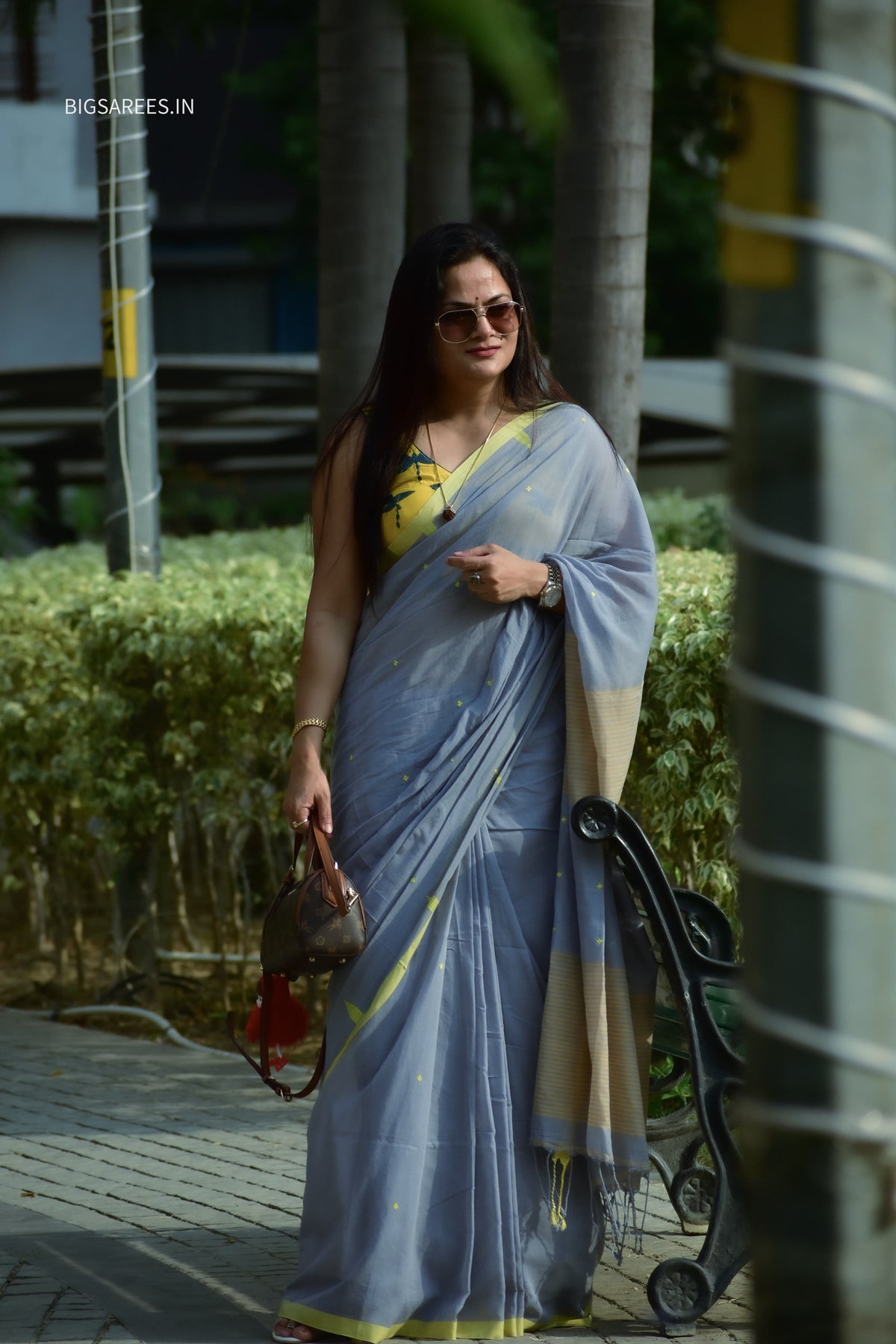 Hand woven Pure Cotton Saree (Handloom Marked) - Grey