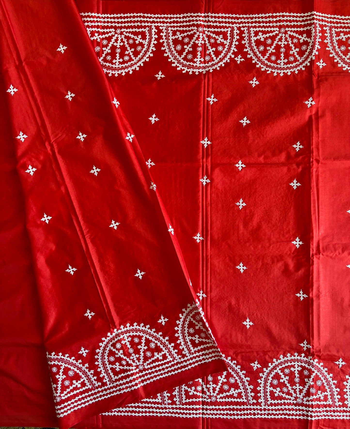 Gujrati Stitch/Kutch Hand Embroidered Art Silk Saree