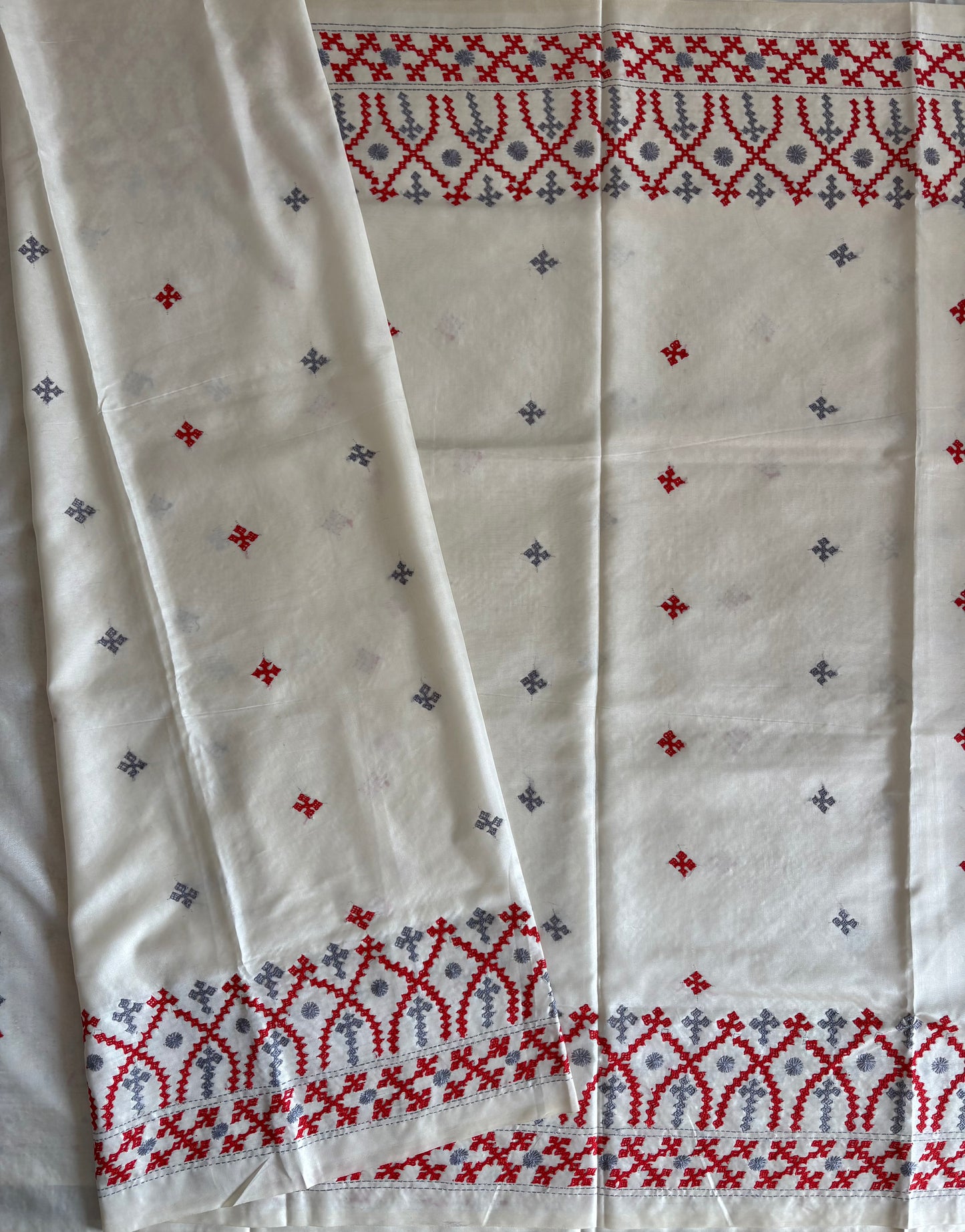 Gujrati Stitch/Kutch Hand Embroidered Art Silk Saree