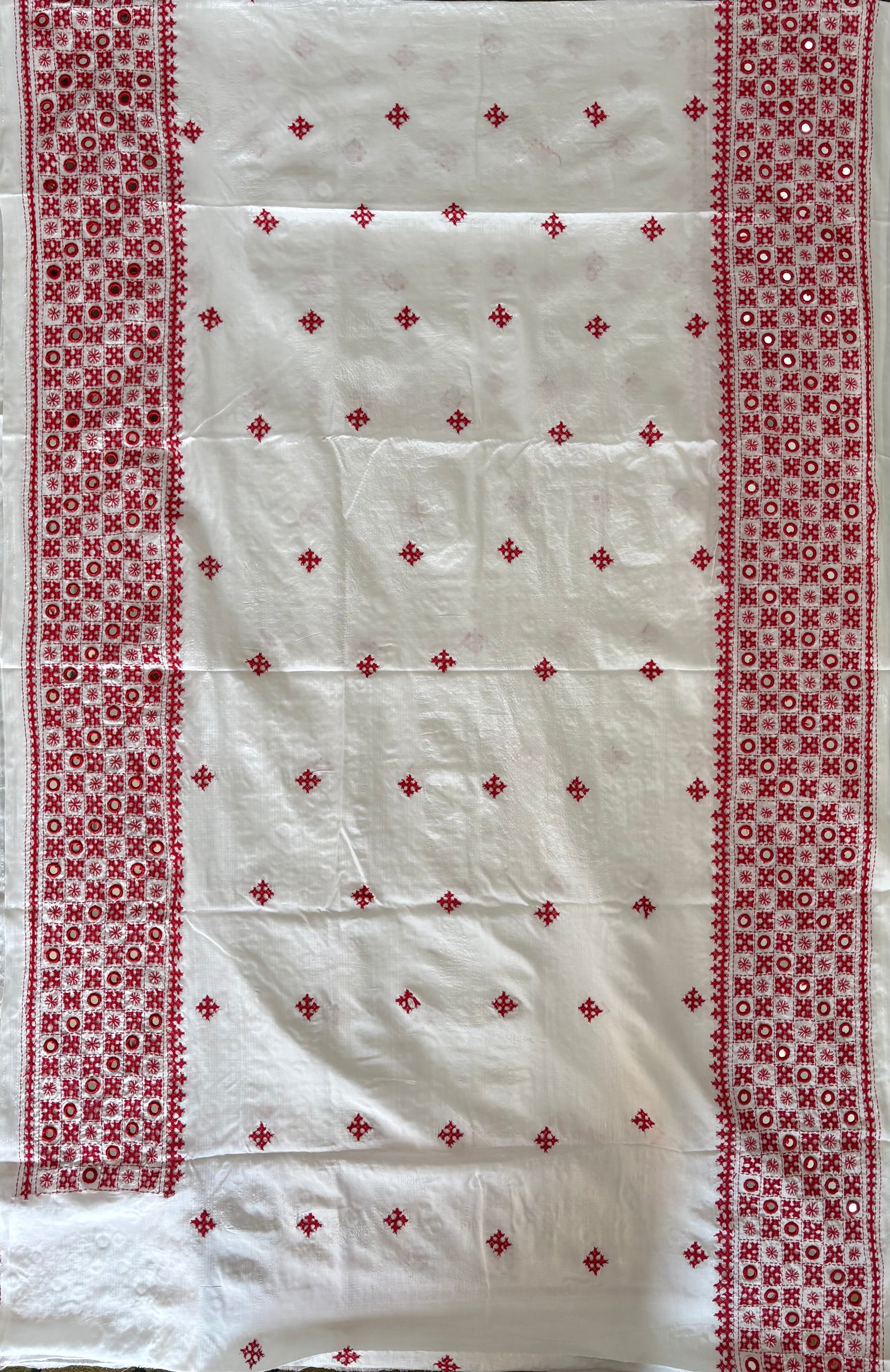 Mirror work Gujrati Stitch / Kutchi work Saree / Art Silk - off White