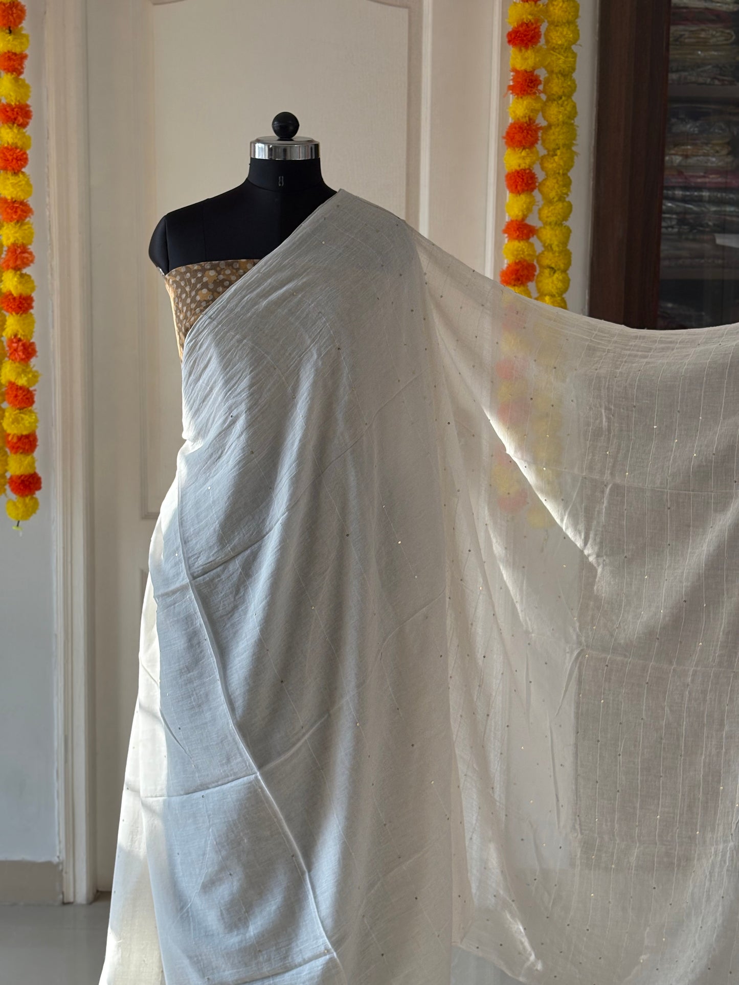 Jonaki Pure Mul Cotton Saree – off white