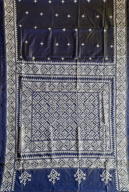 Kutch Hand Embroidered Blended Banglore Silk/Art Silk Saree