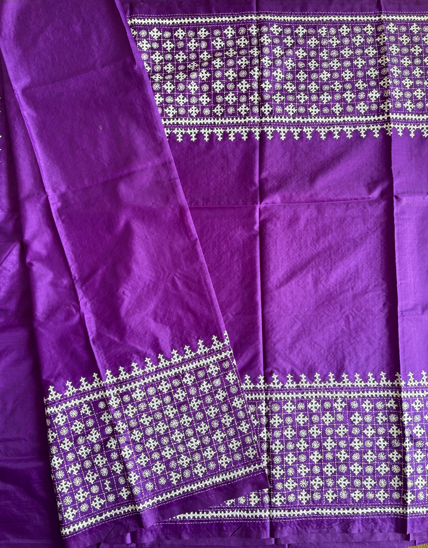 Gujrati Stitch/Kutch Hand Embroidered Art Silk Saree