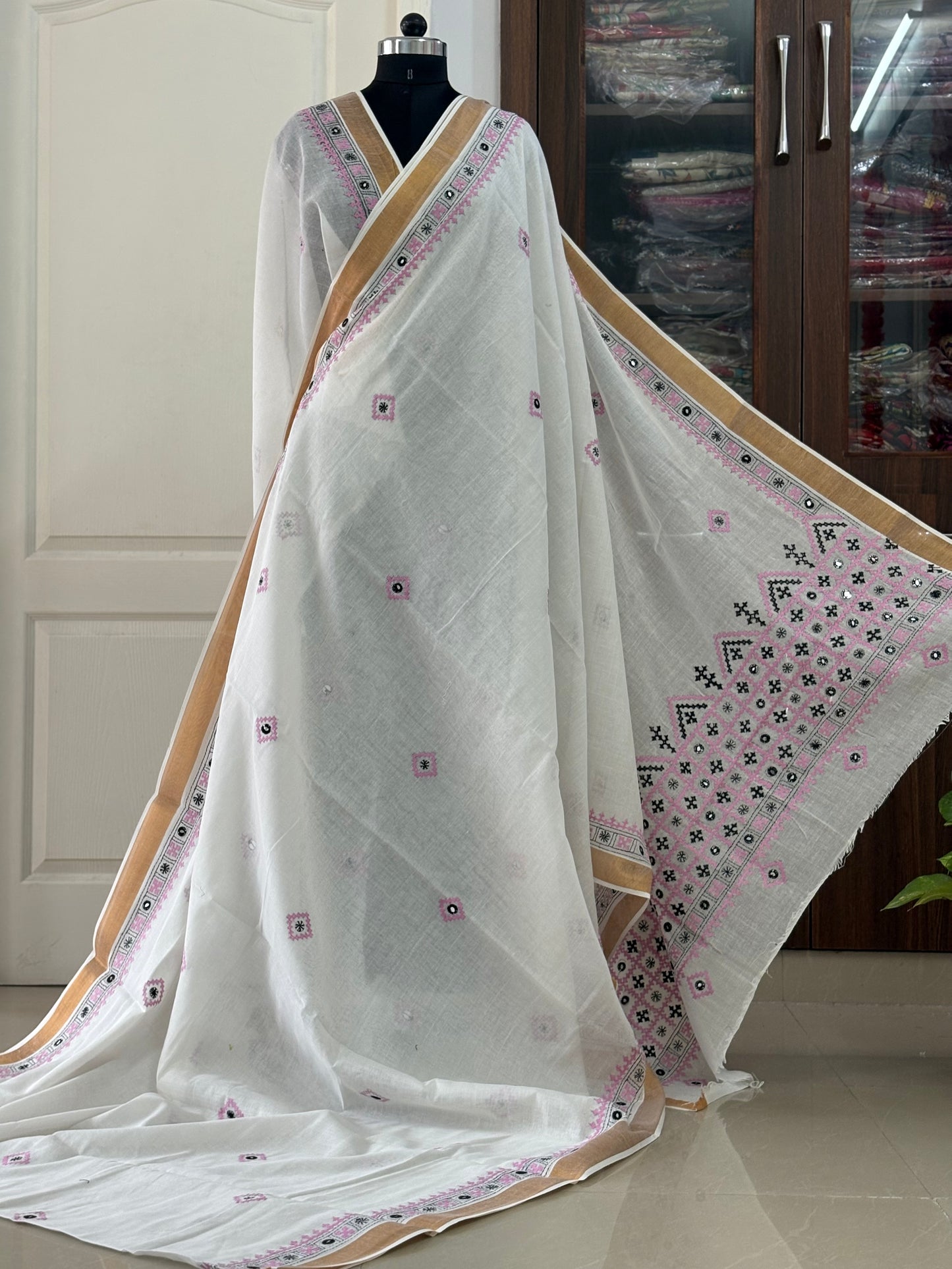 Gujrati Stitch/Kutch Hand Embroidered South Cotton Saree