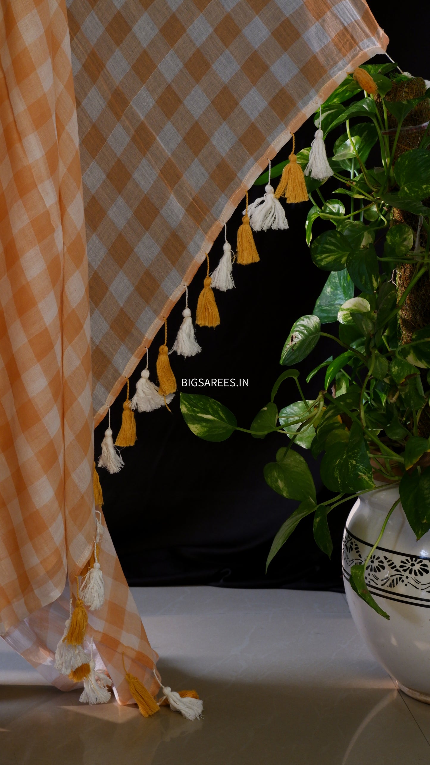 Mul Cotton check Saree