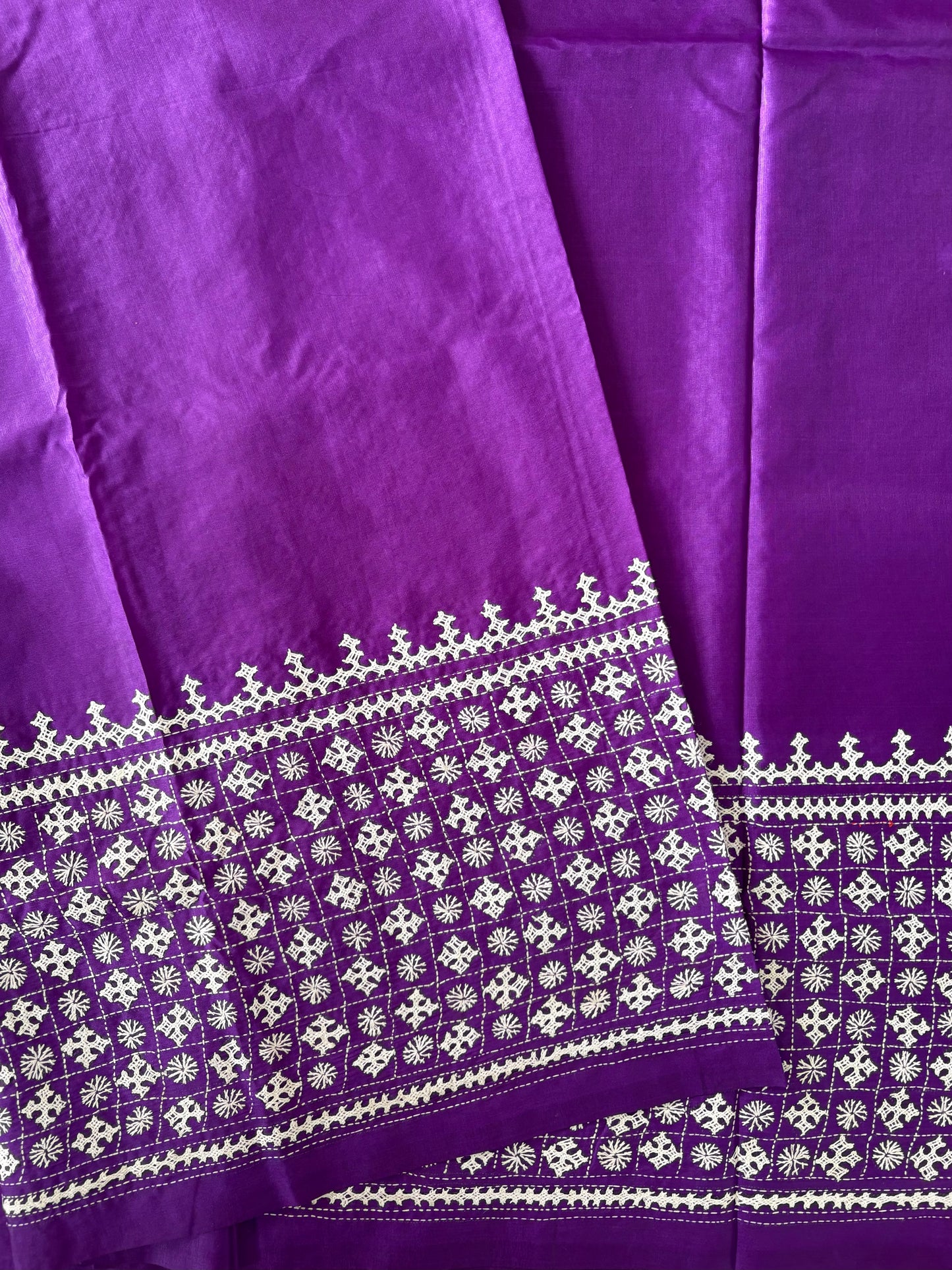 Gujrati Stitch/Kutch Hand Embroidered Art Silk Saree