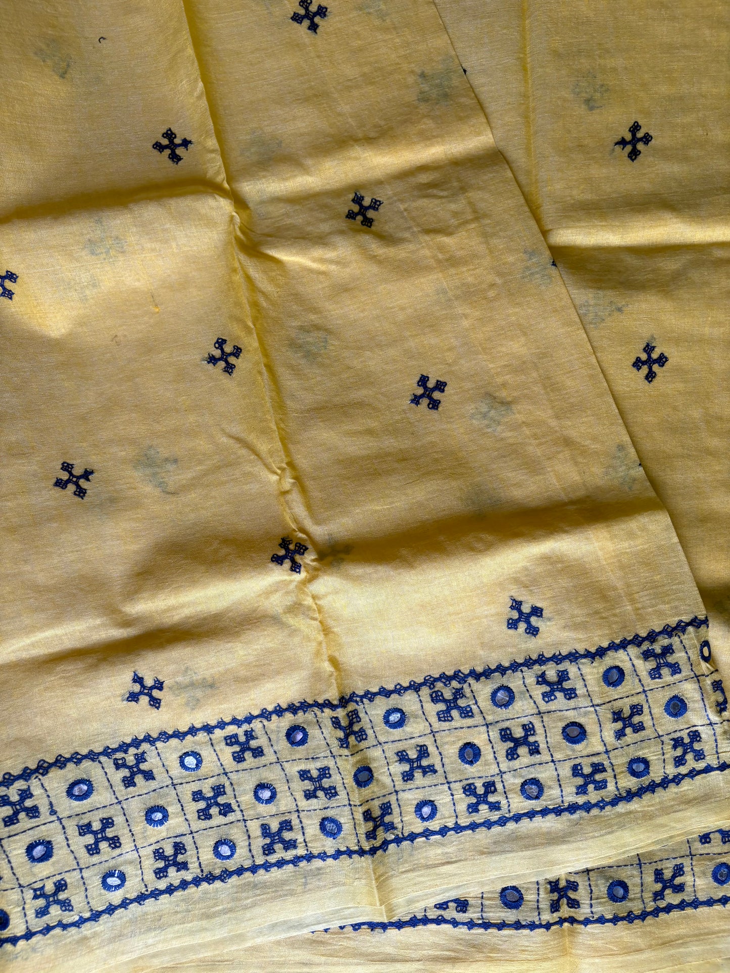 Gujrati Stitch/Kutch Hand Embroidered Cotton Saree