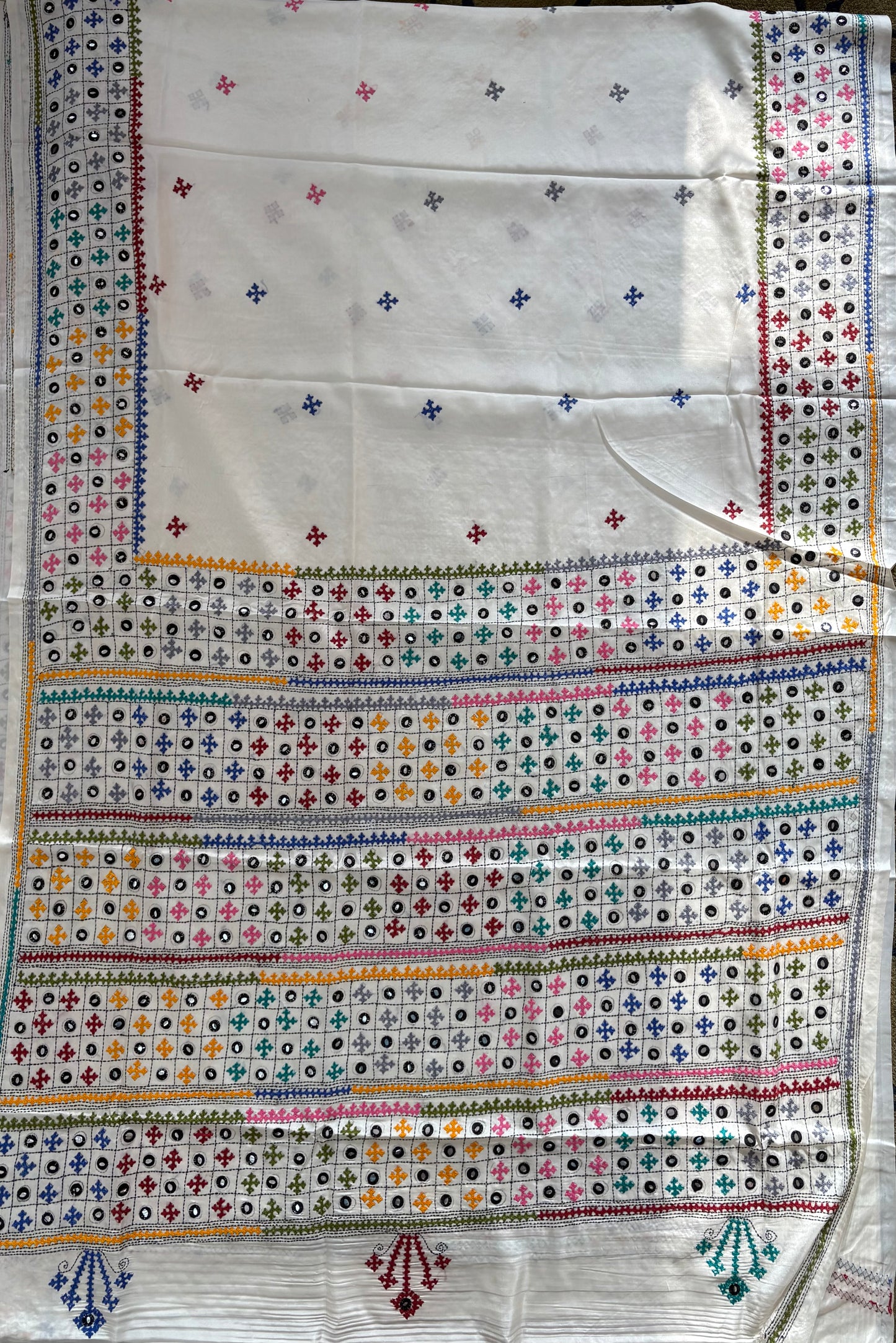 Gujrati Stitch/Kutch Hand Embroidered Art Silk Saree