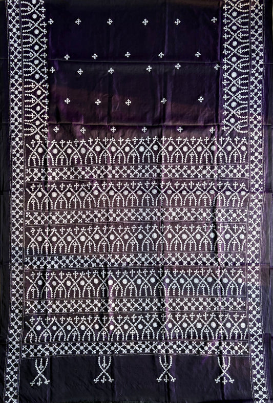 Kutch Hand Embroidered Blended Banglore Silk/Art Silk Saree