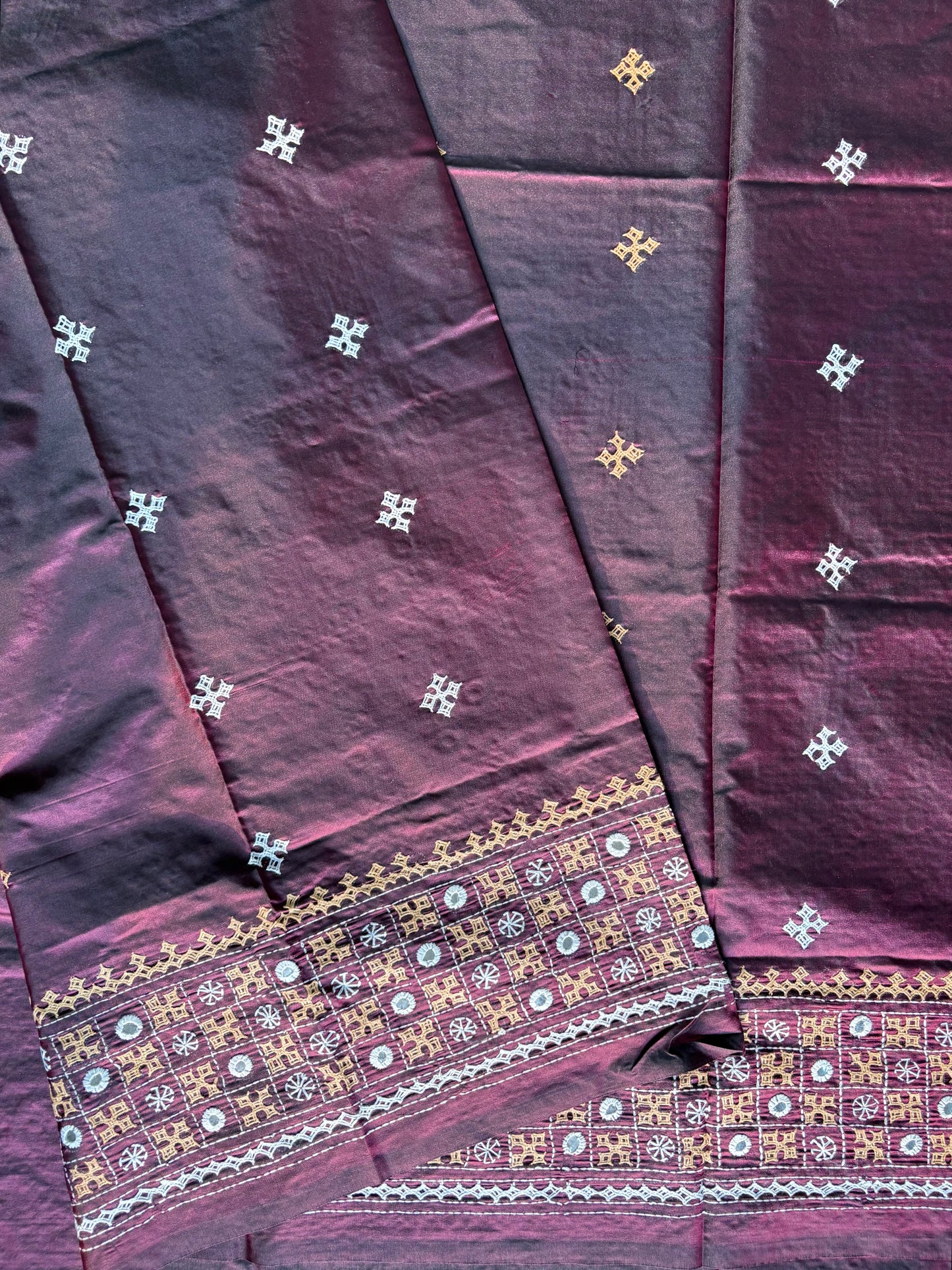 Gujrati Stitch/Kutch Hand Embroidered Art Silk Saree