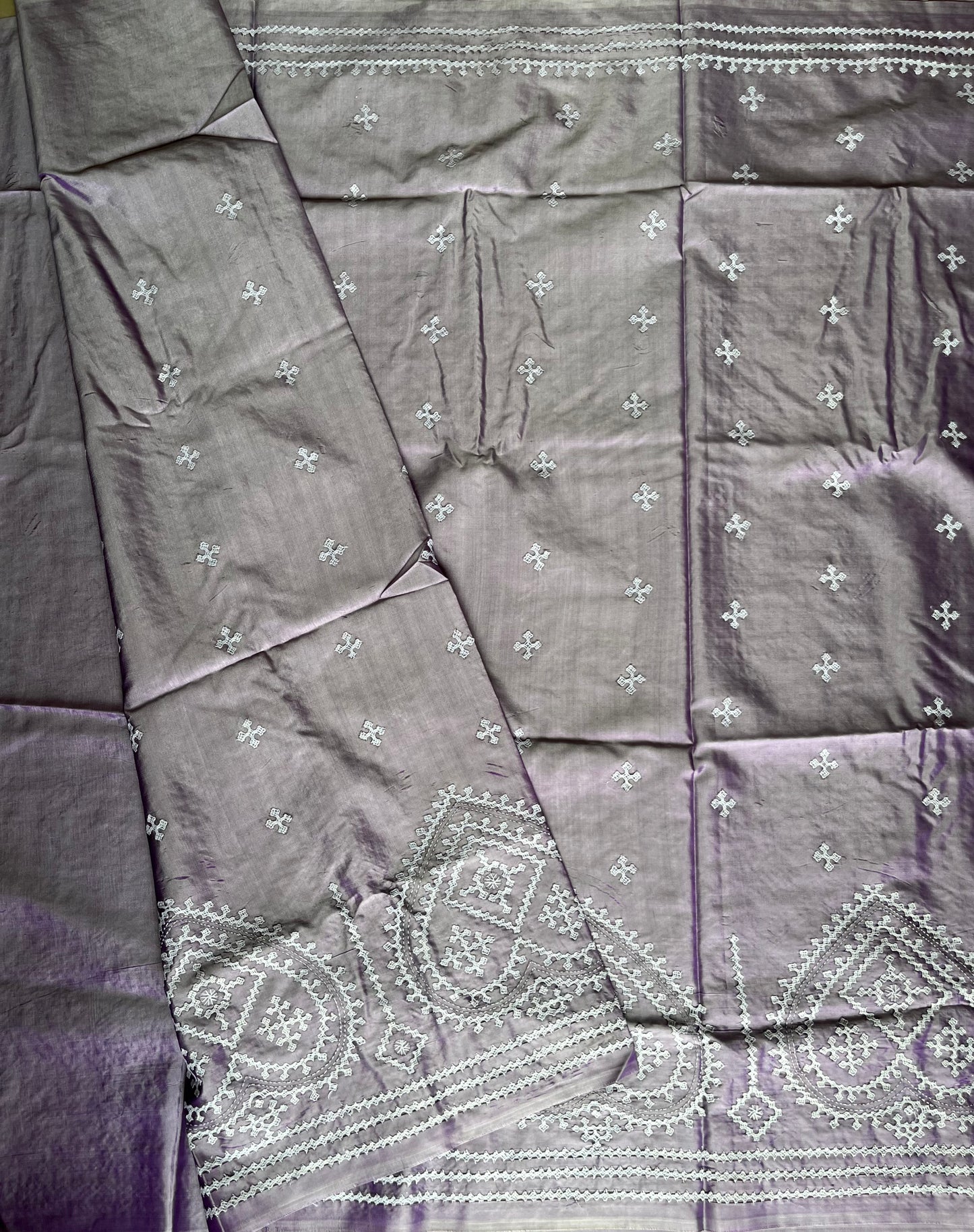 Lavender Gujrati Stitch/Kutch Hand Embroidered Art Silk Saree