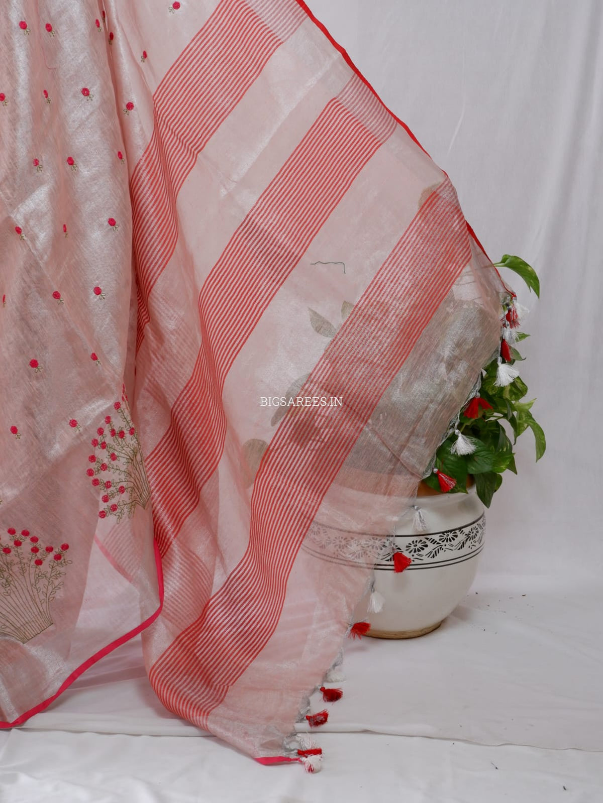 Tissue Linen Blend machine embroidered Saree | Light Pink