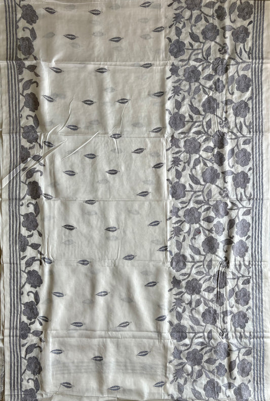 Off white Kantha Hand Embroidered Blended Banglore Silk/Art Silk Saree With Blouse