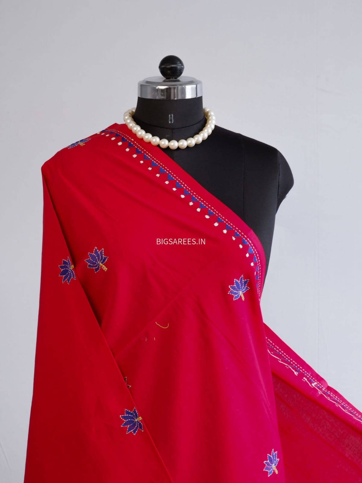 Hand-Embroidered Kantha Stitch Dupatta | Khadi Cotton | Red