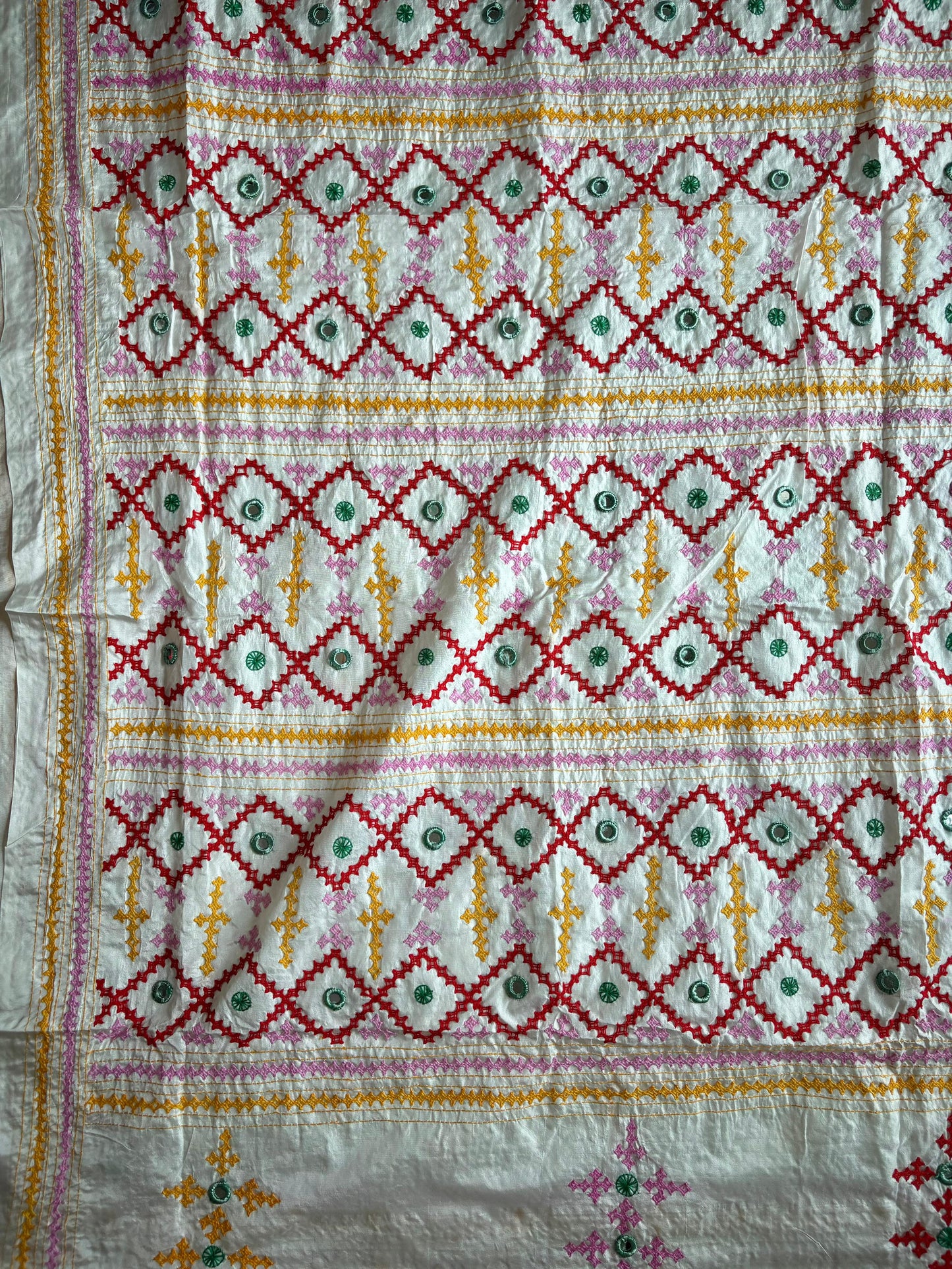 Off White Kutch Hand Embroidered Blended Banglore Silk/Art Silk Saree