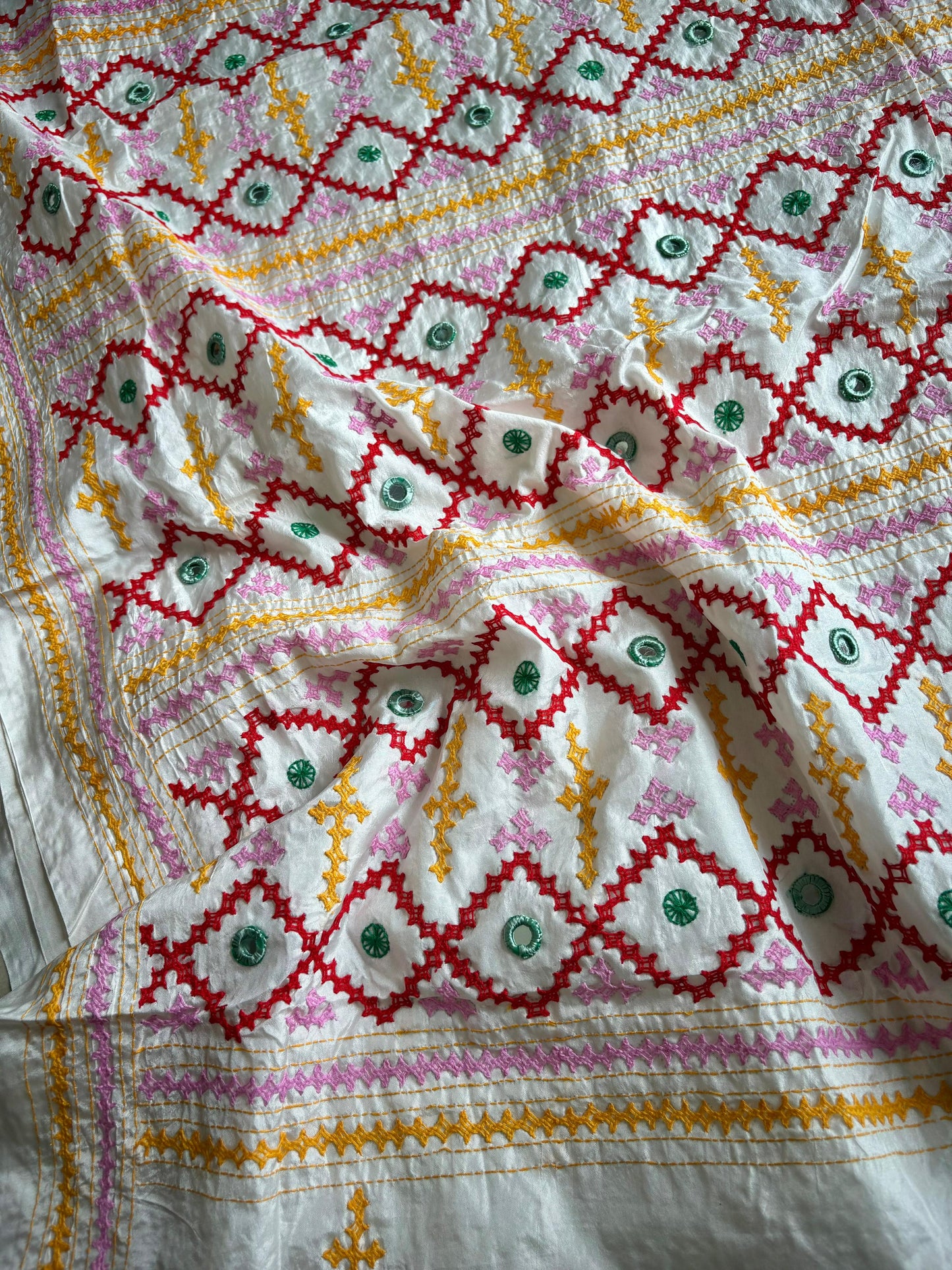 Off White Kutch Hand Embroidered Blended Banglore Silk/Art Silk Saree